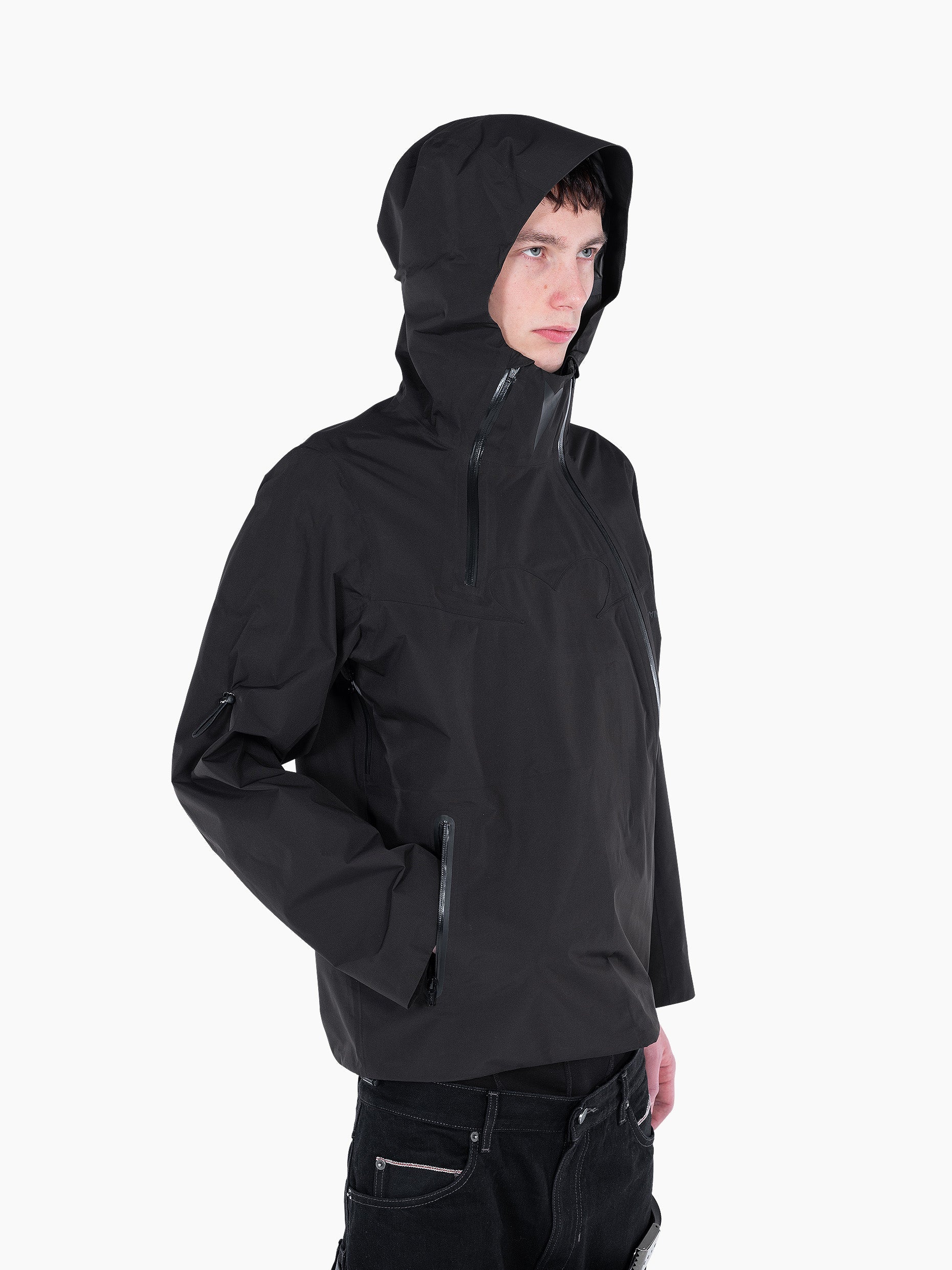 Vain shell jacket black