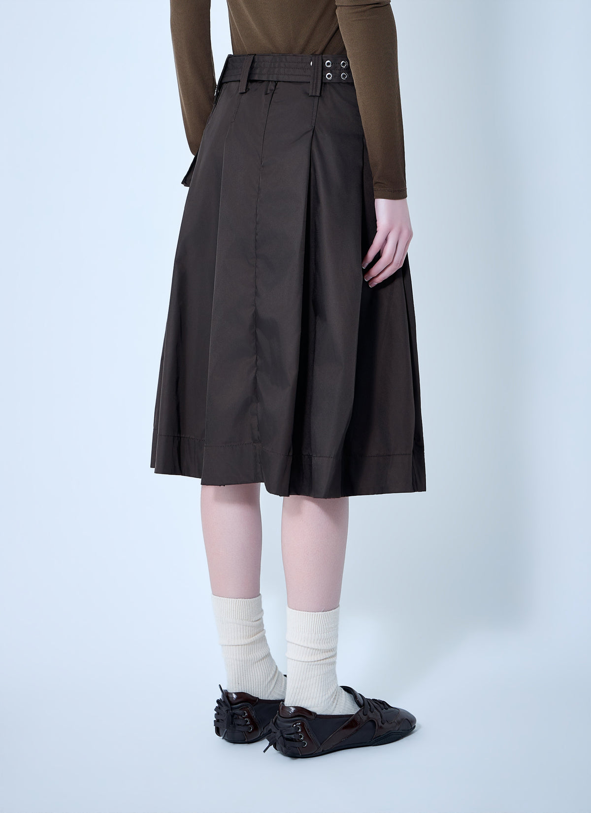 Duchesse nylon midi pleated pocket skirt