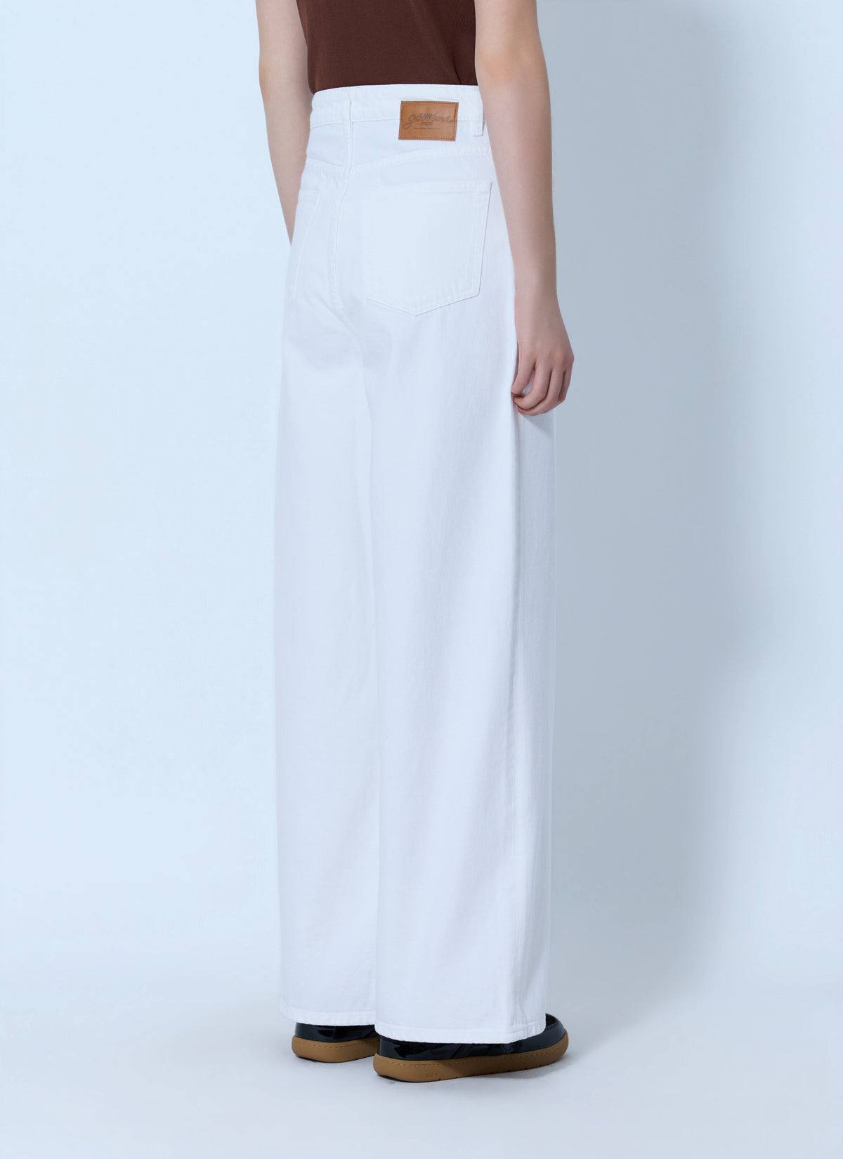 White denim lari jeans