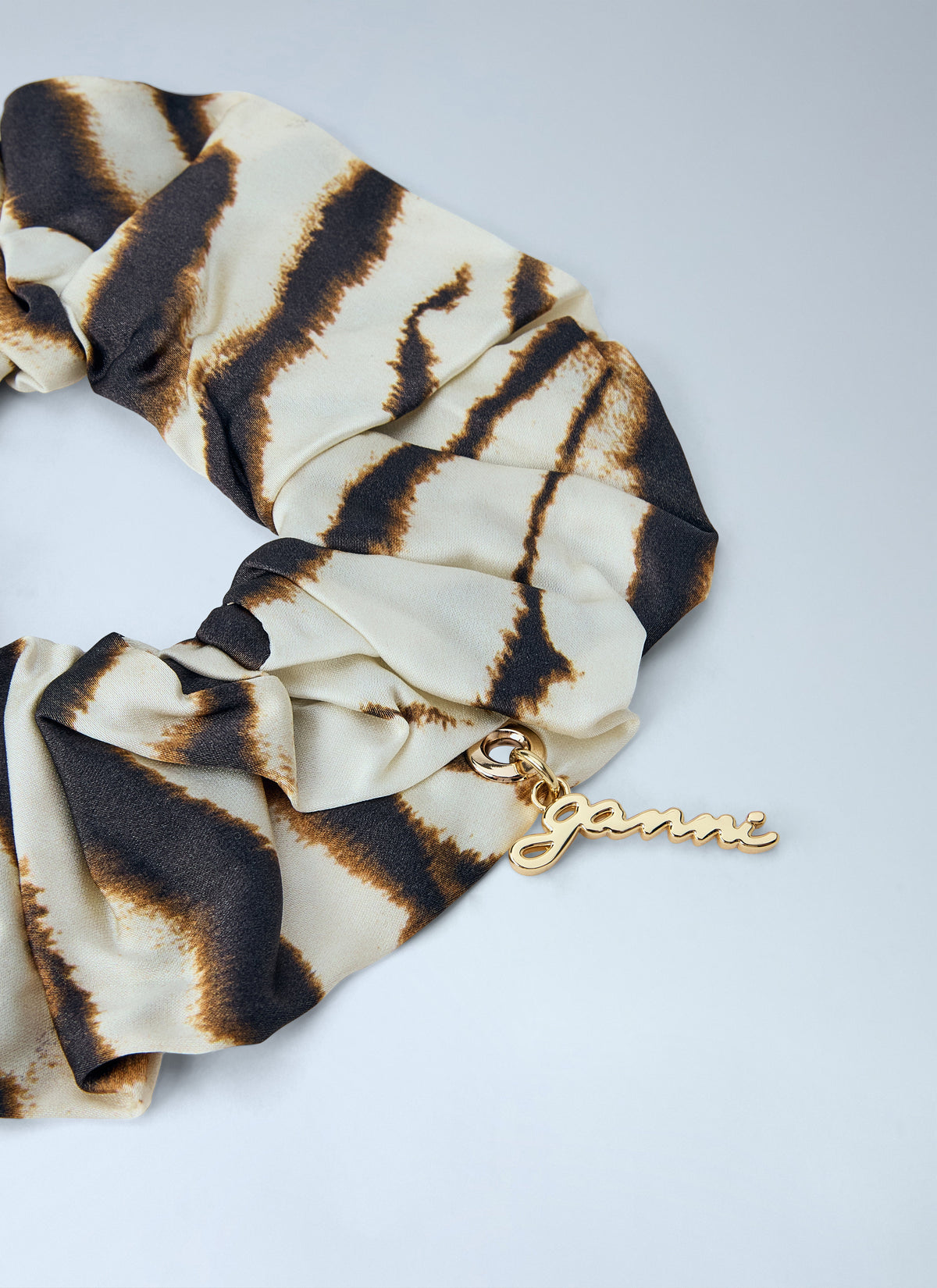 Patterned silk hair tie