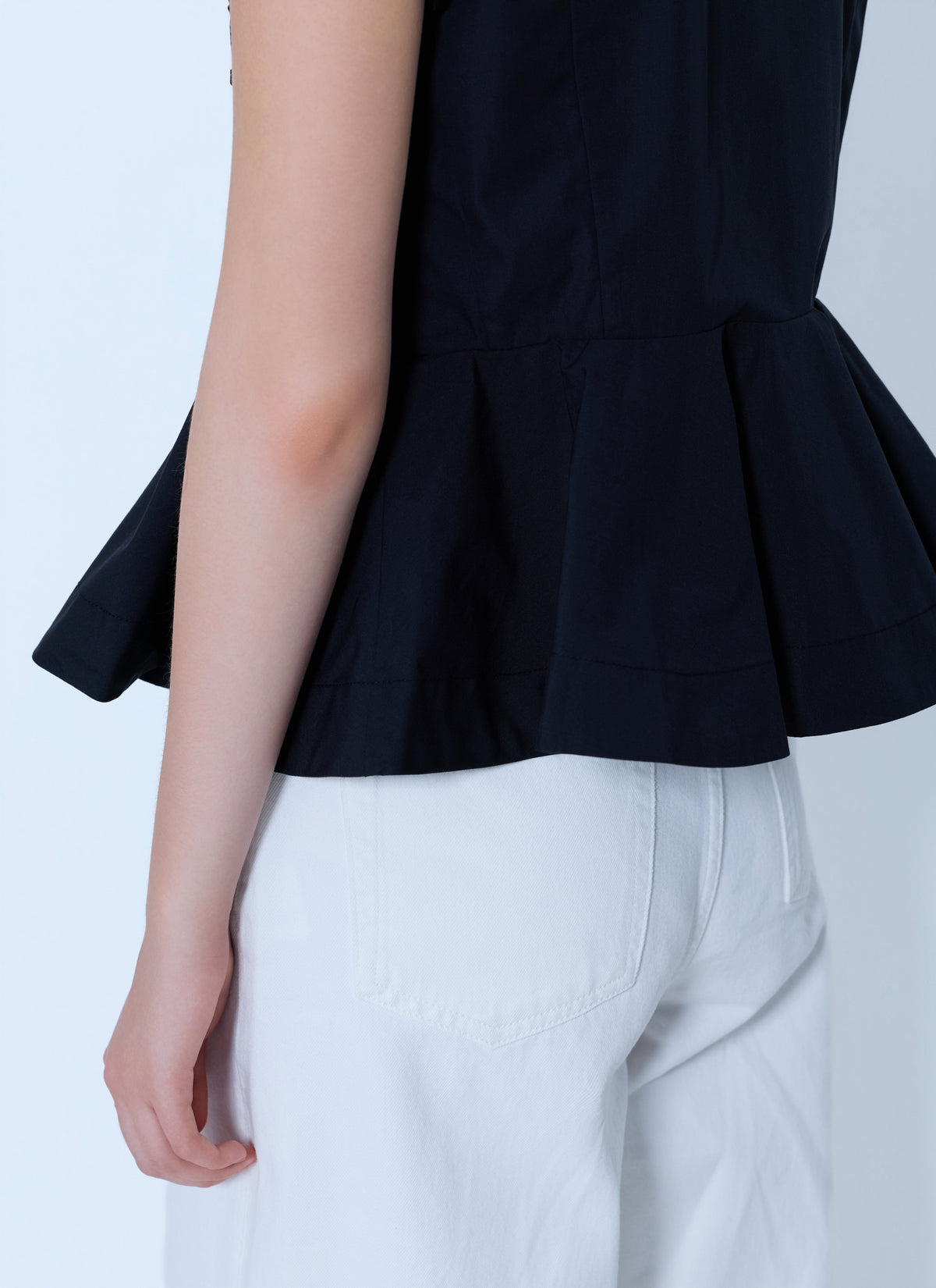 Compact poplin collar blouse