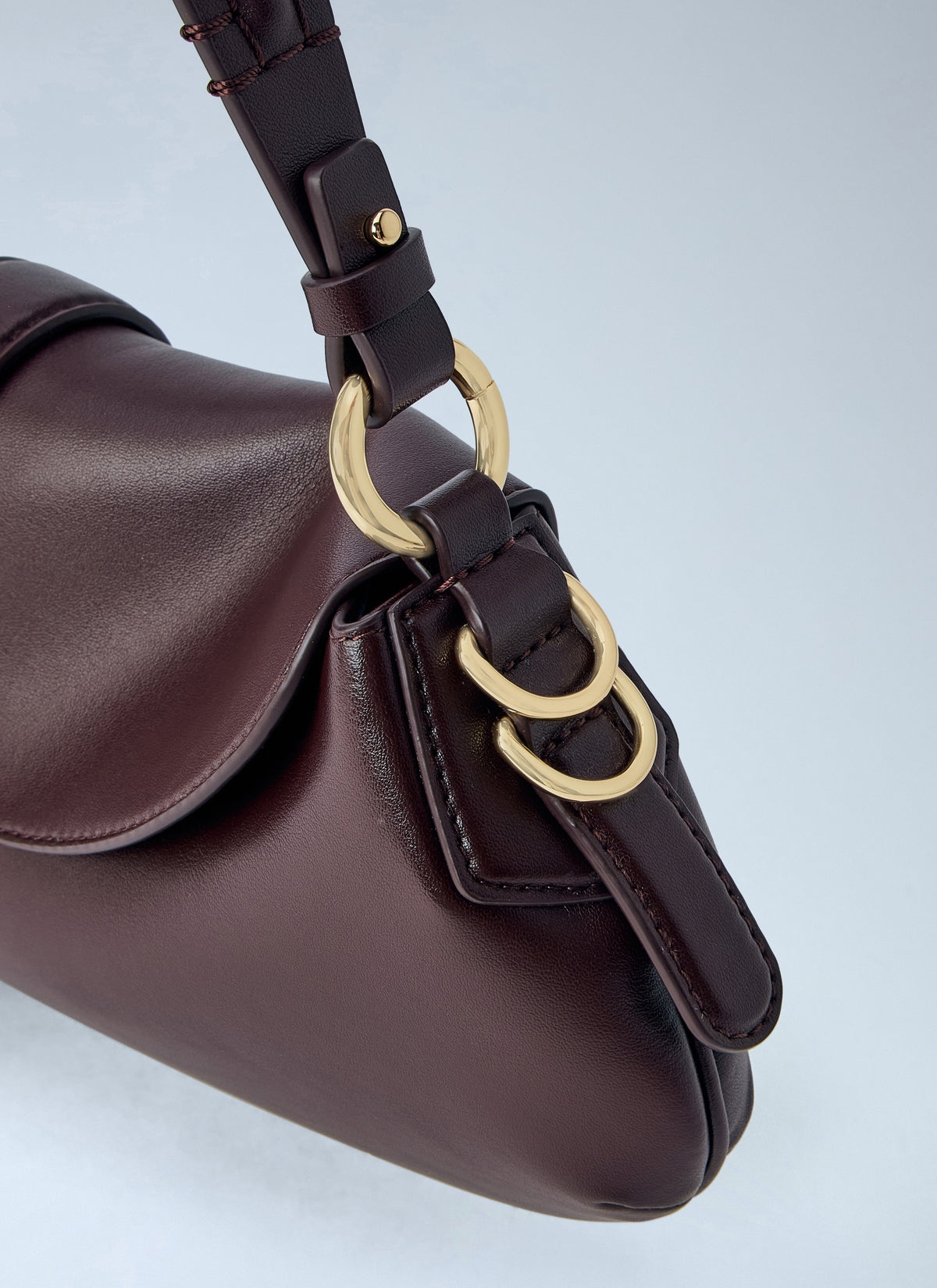B-kat shoulder bag