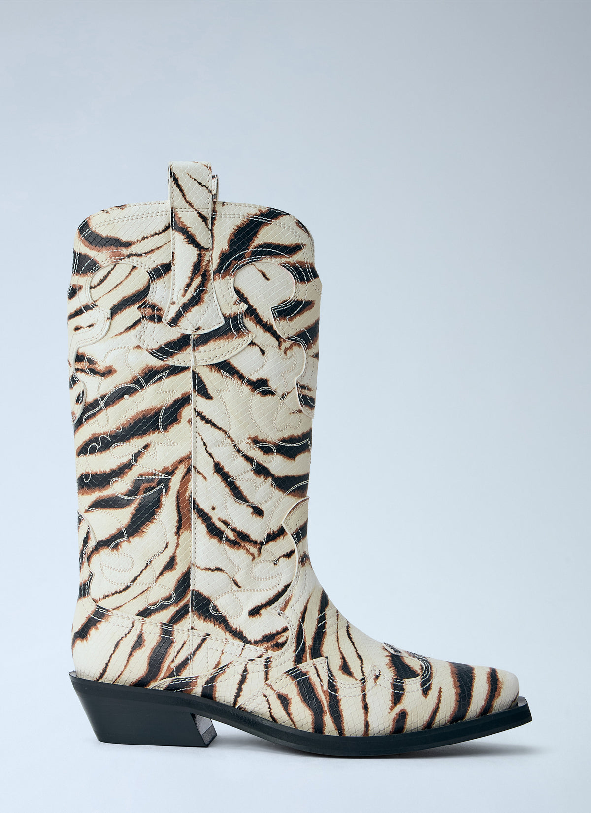 Mid shaft embroidered western boots
