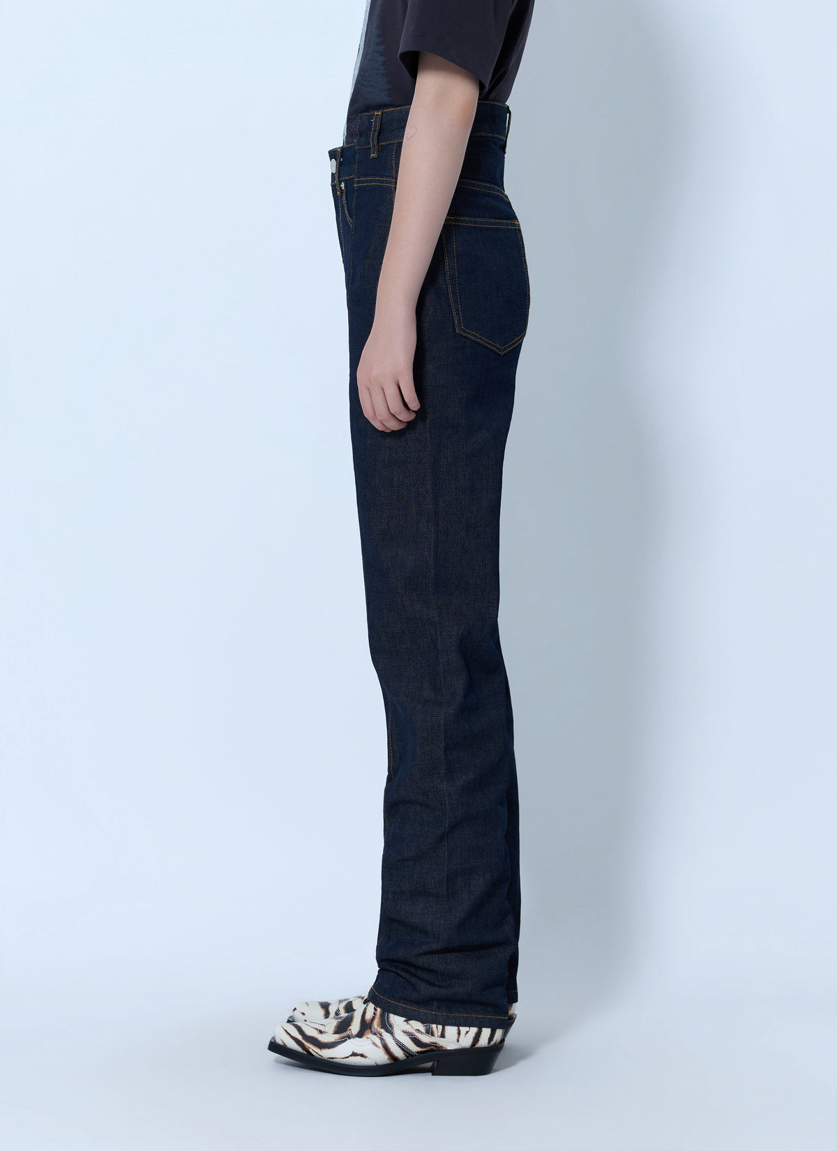 Slub denim fold jeans