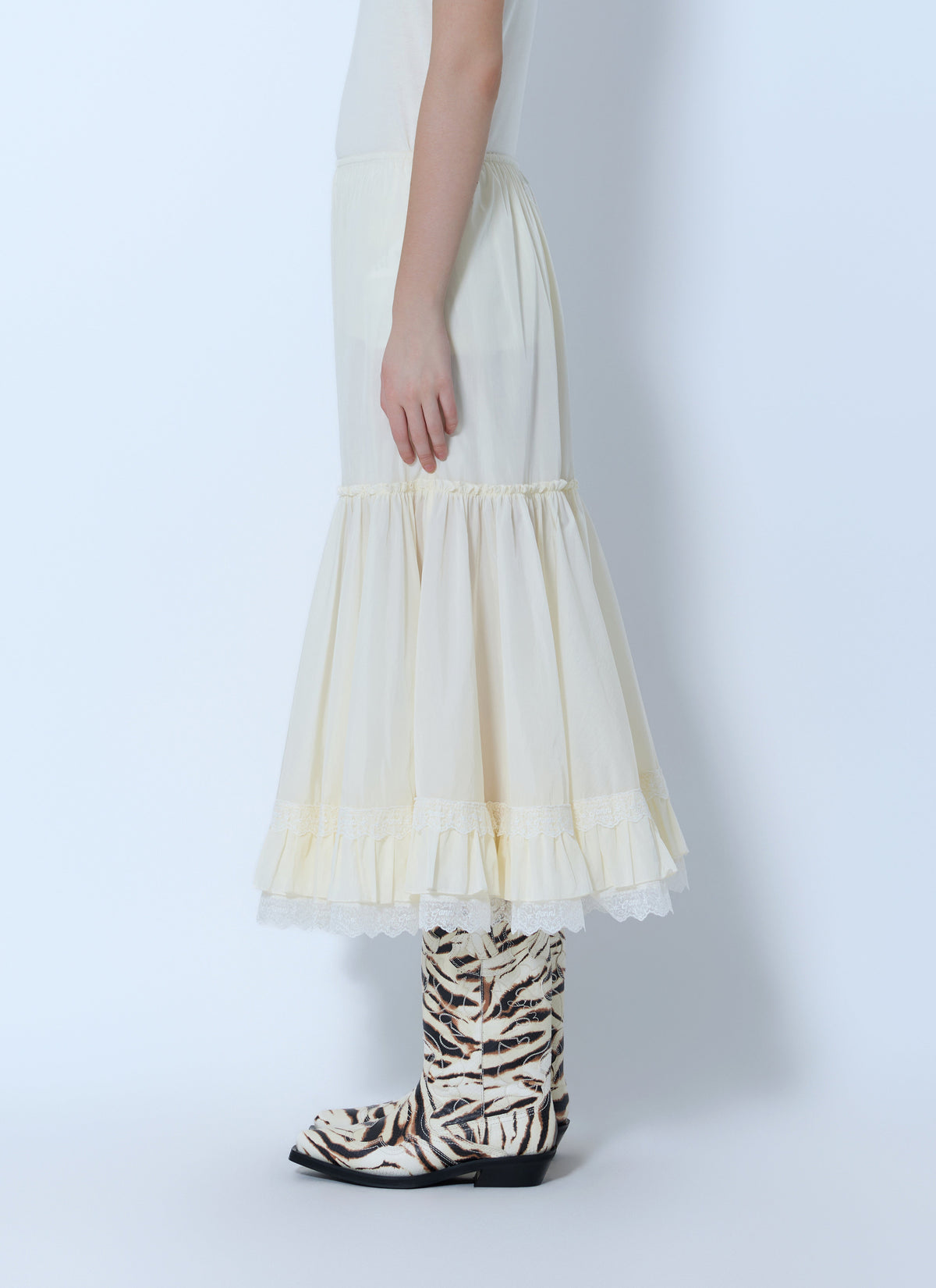Lace ruffle midi skirt