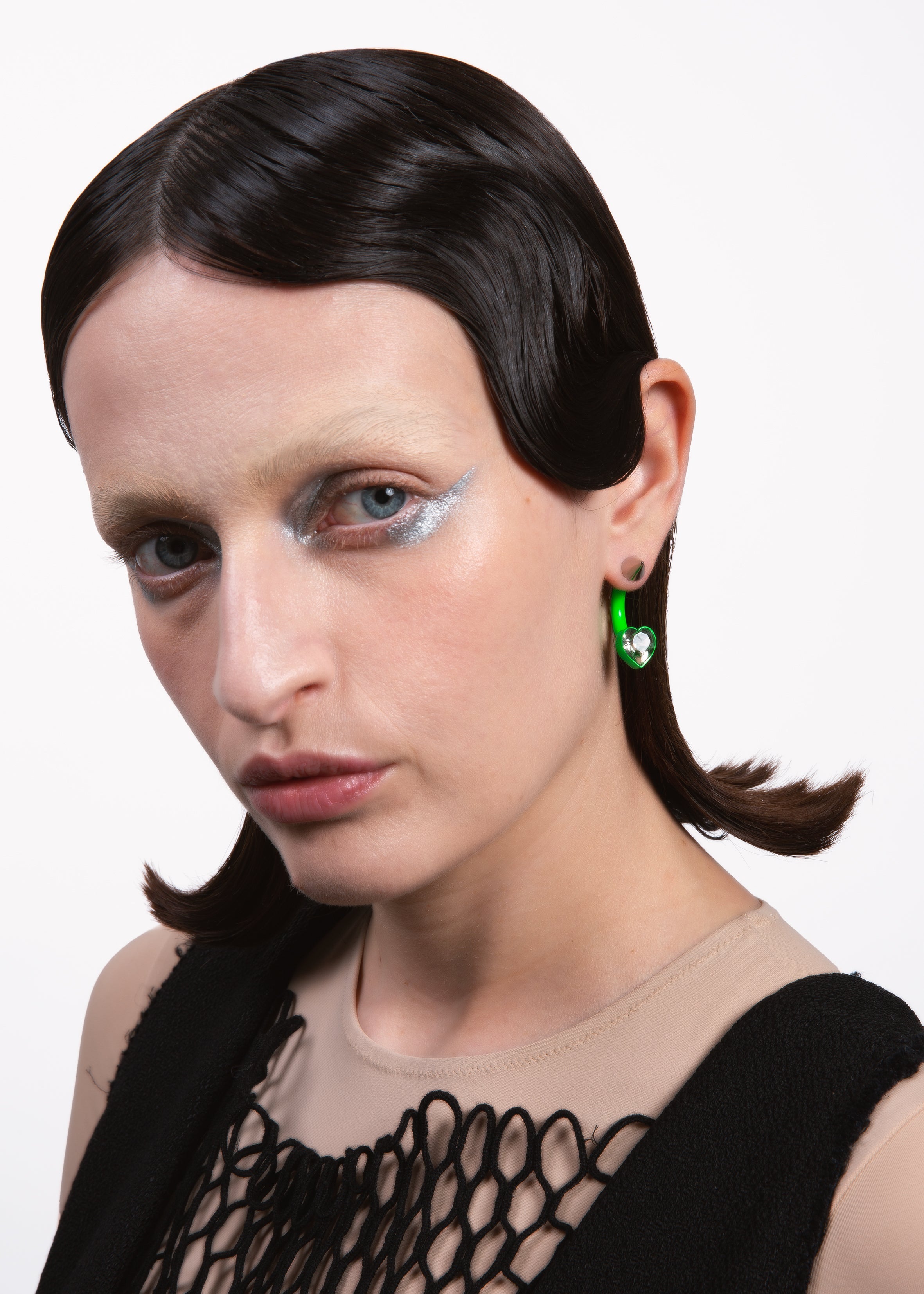 Green neon love hoop
