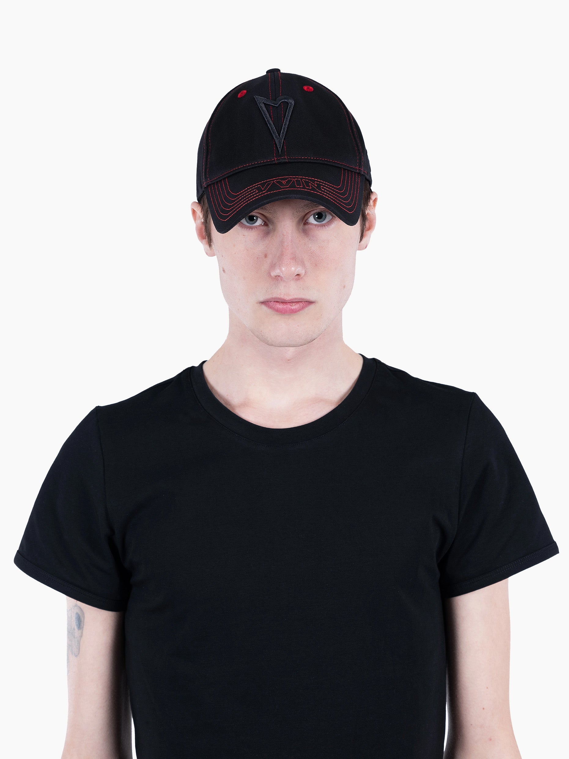 Vain heart cap two tone