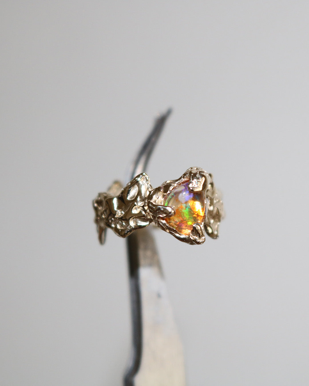 Ignite ring - mexican opal - yellow/gold