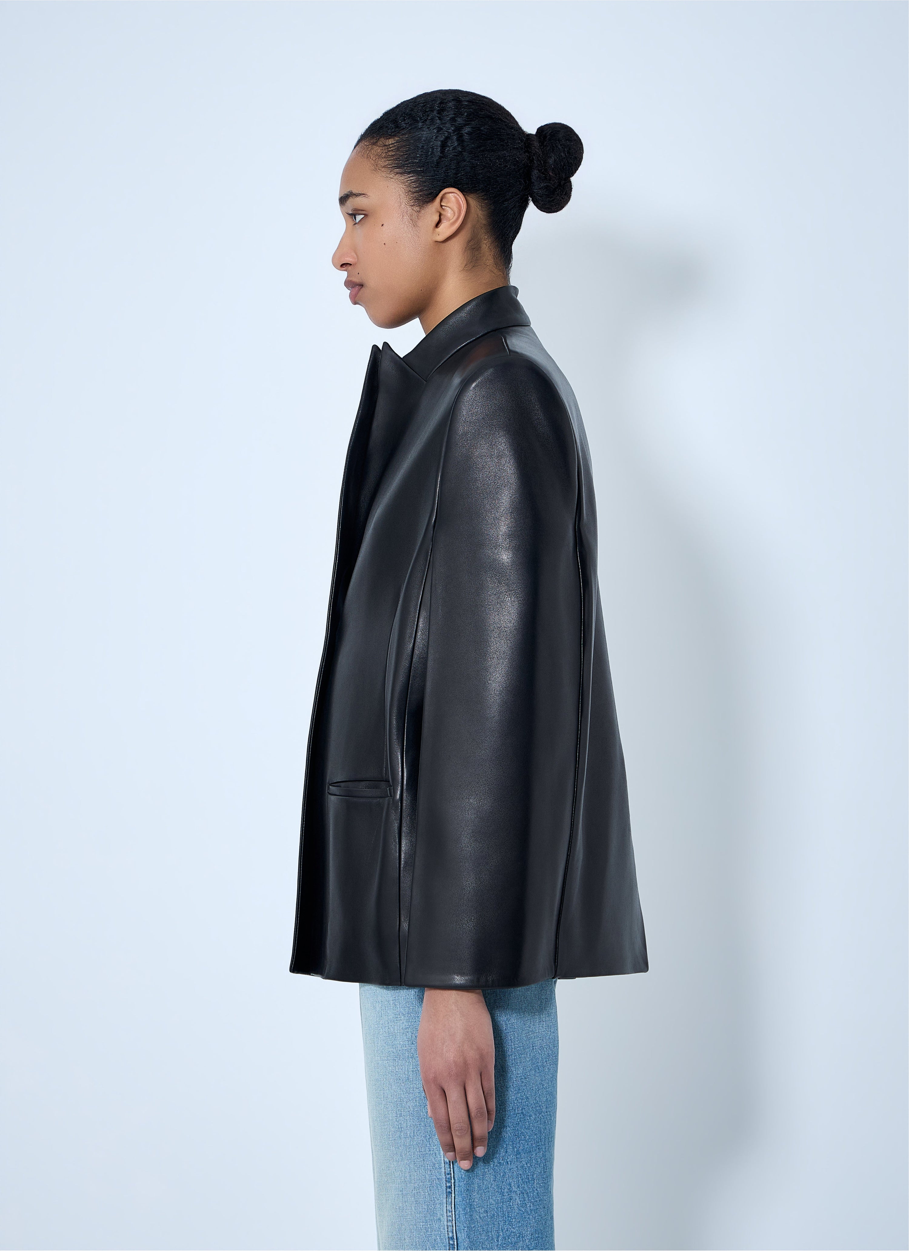 Single-breasted leather jacket
