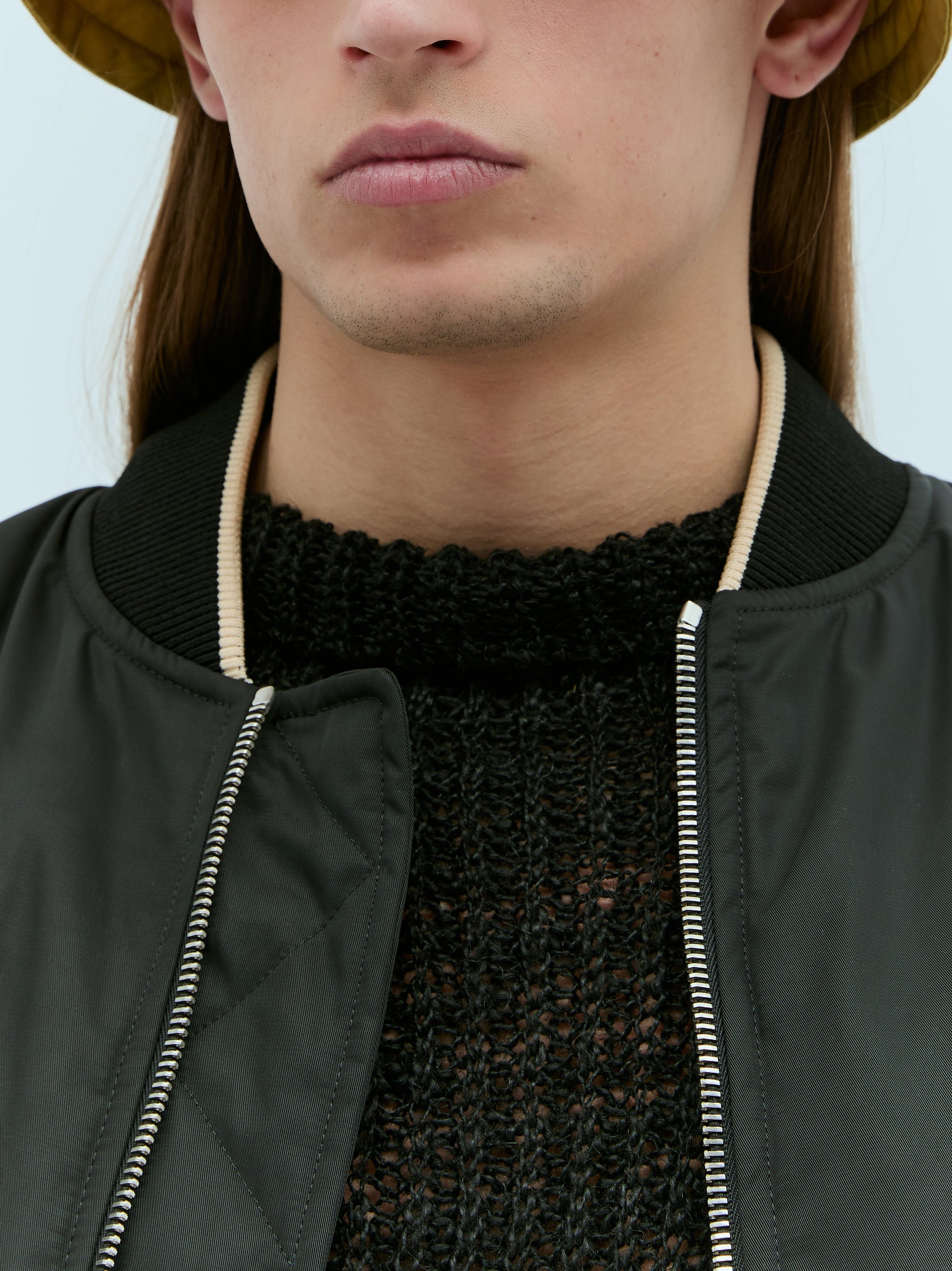 Topstitching bucklet hat
