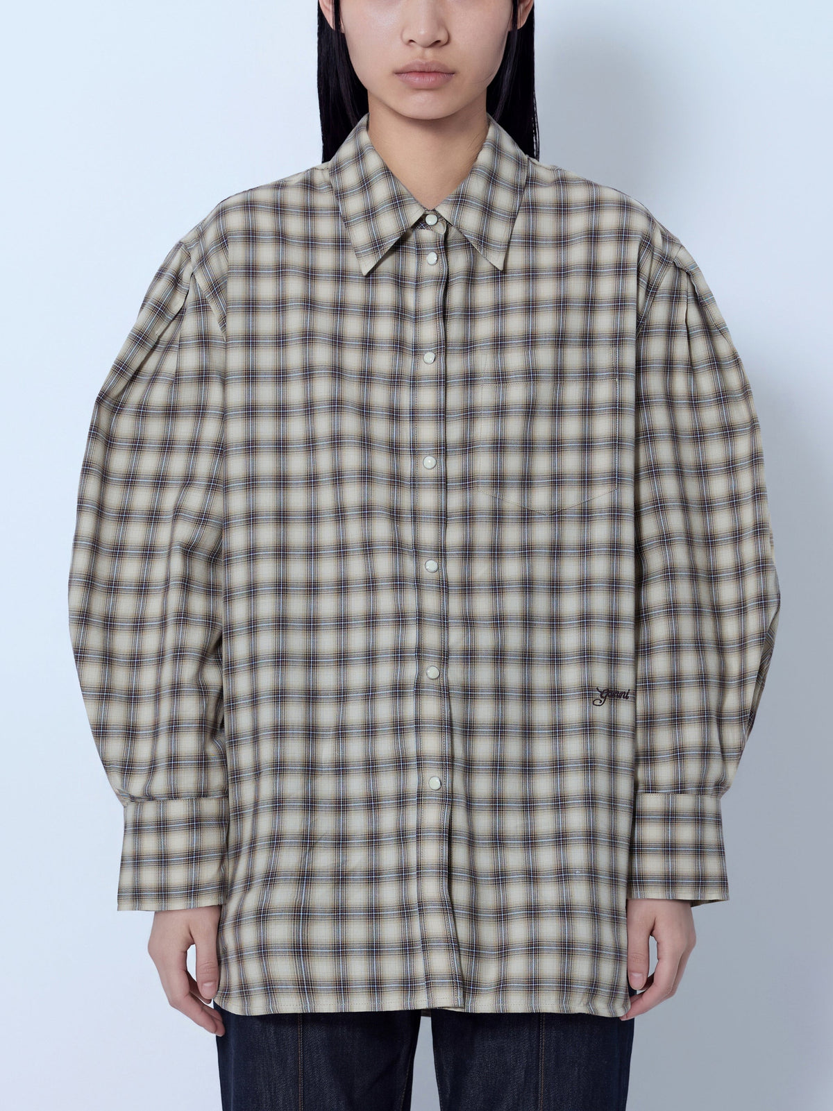 Light check flannel pleated sleeve shirt