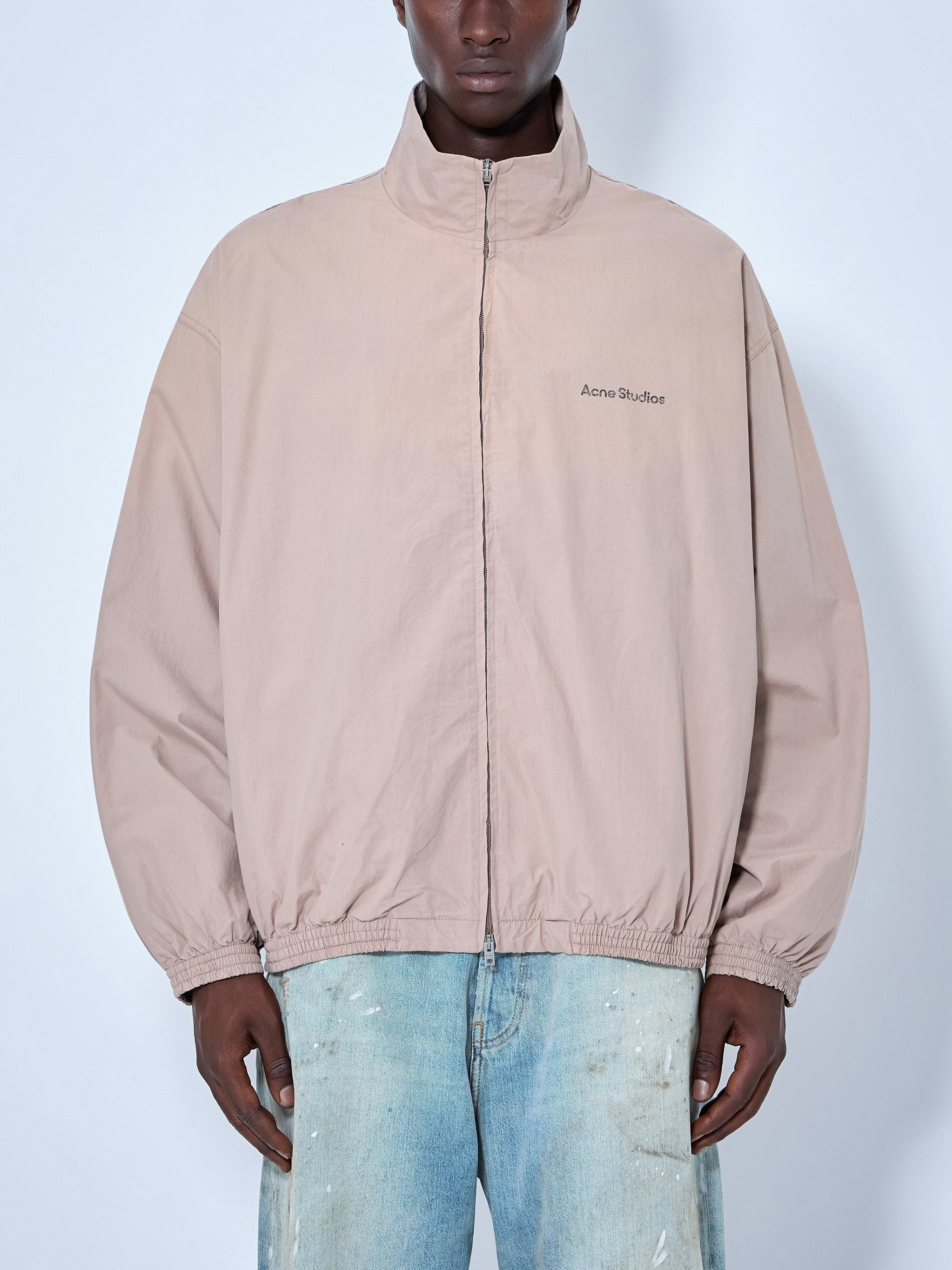 Logo printed zip-up jacket