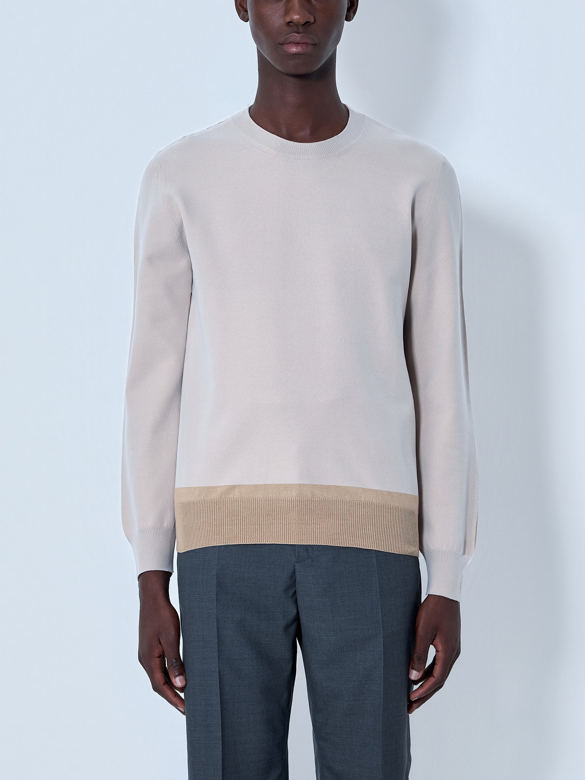 Fine knit crewneck sweater