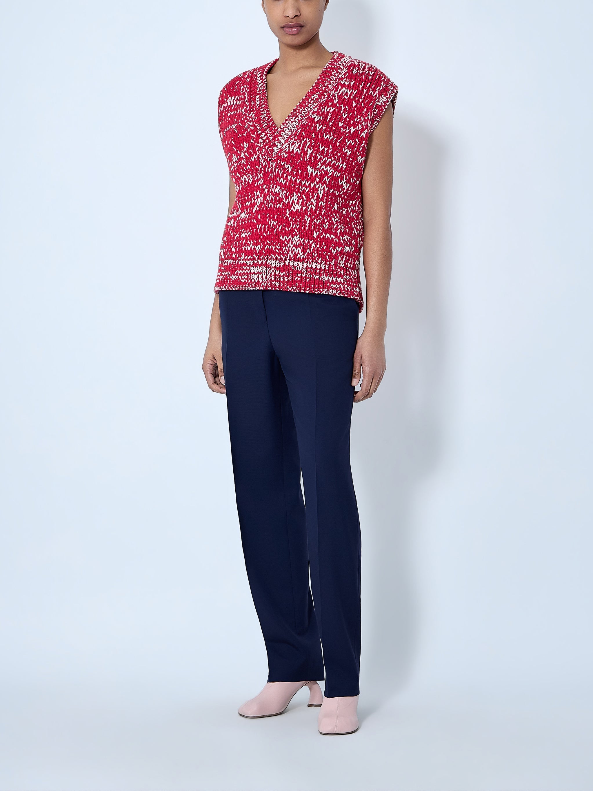 Sleeveless knit top