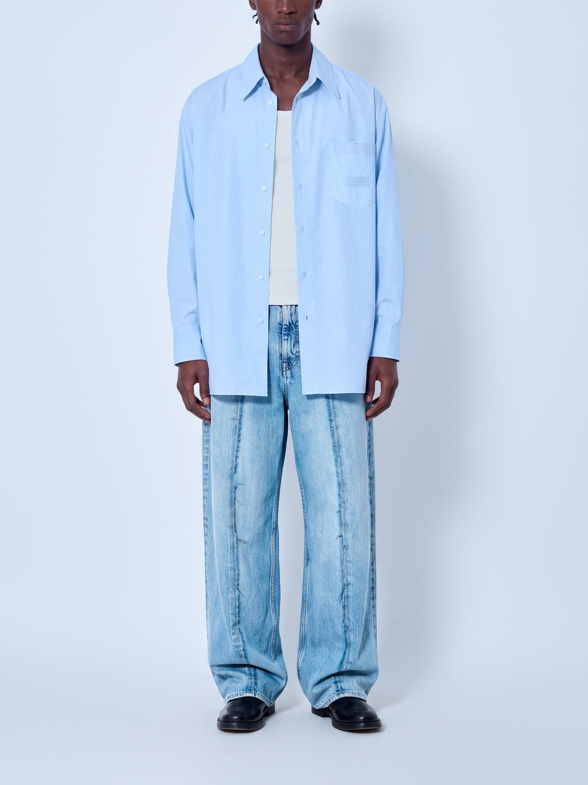 Wide-leg denim jeans
