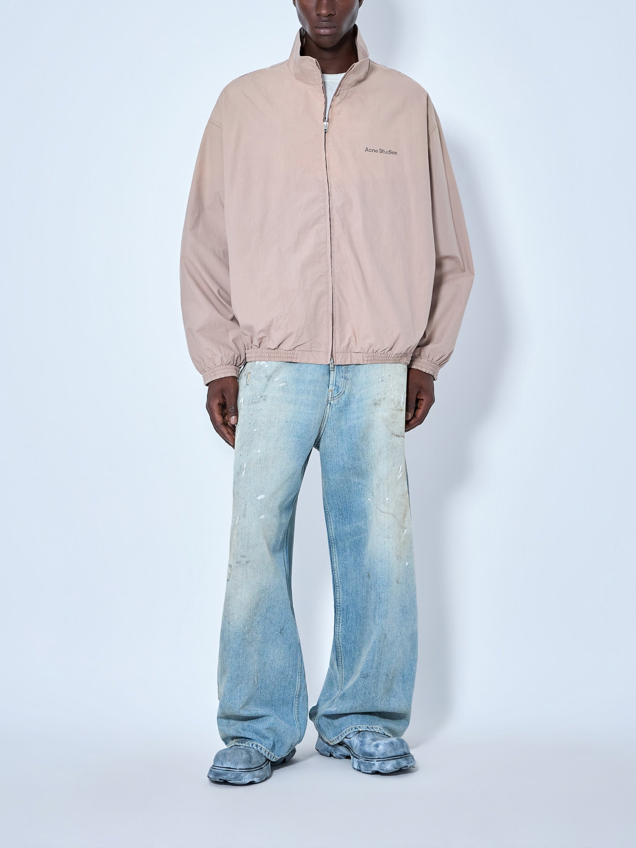 Logo printed zip-up jacket
