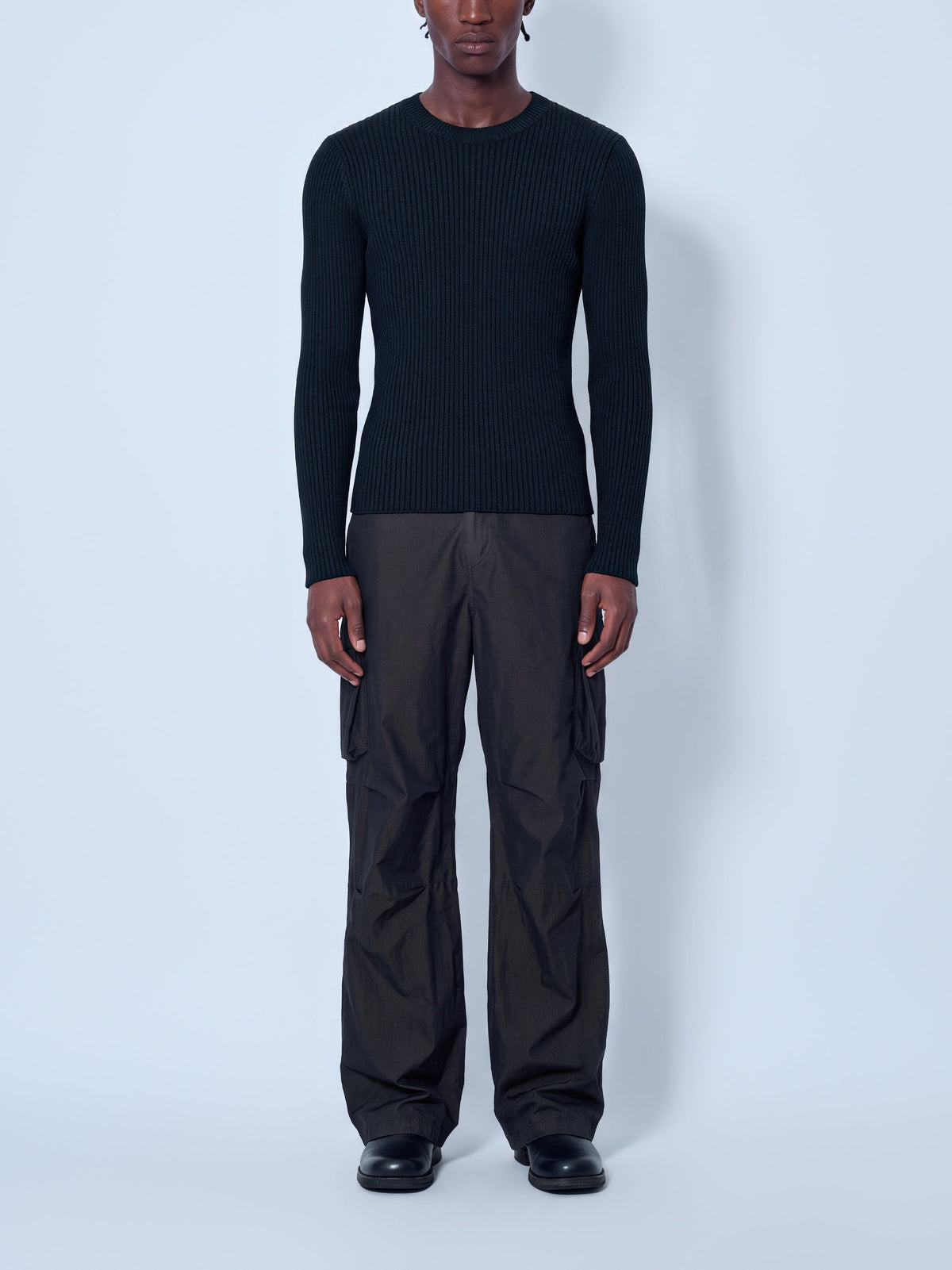 Compact roundneck