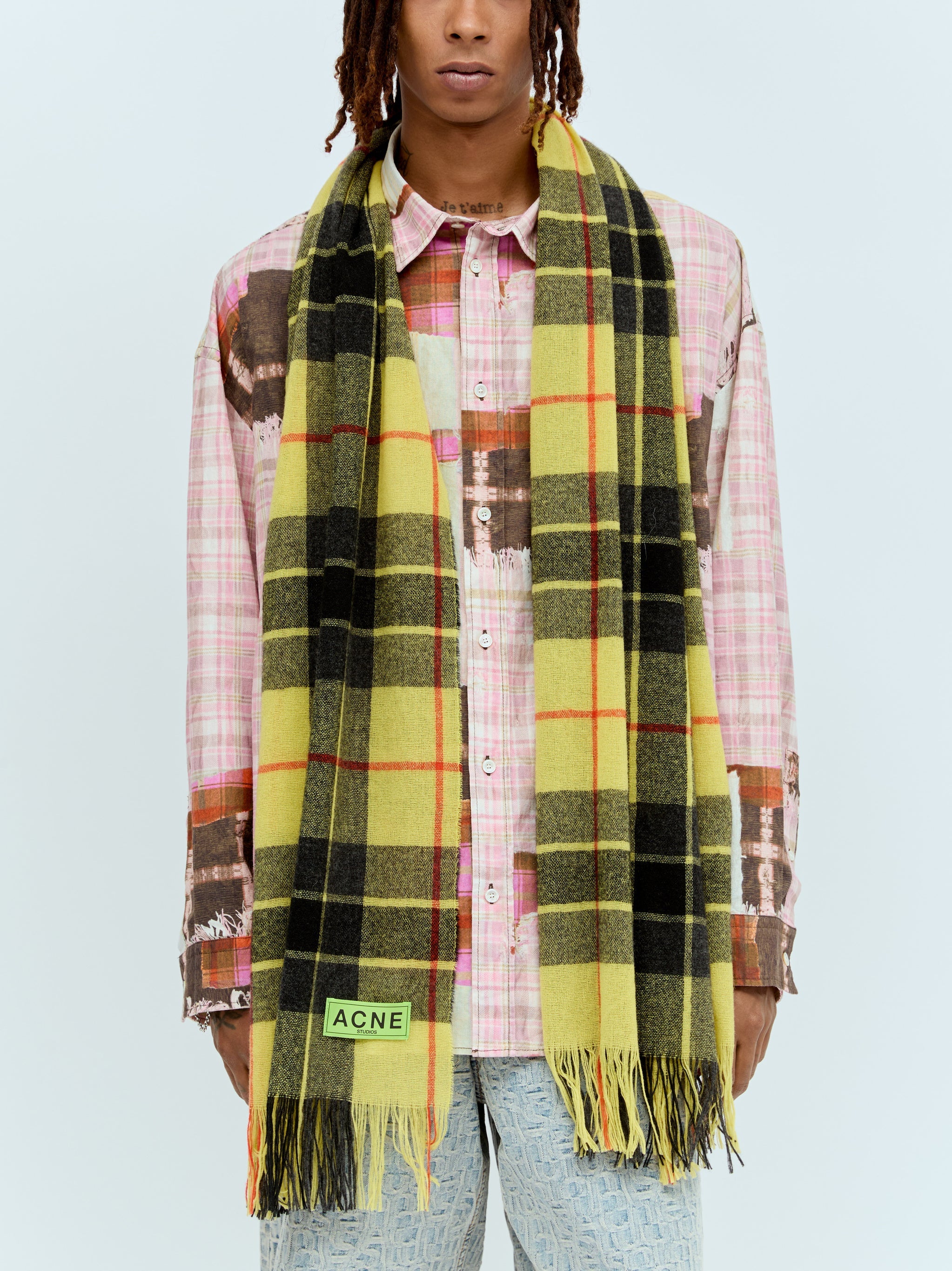 Check fringe scarf