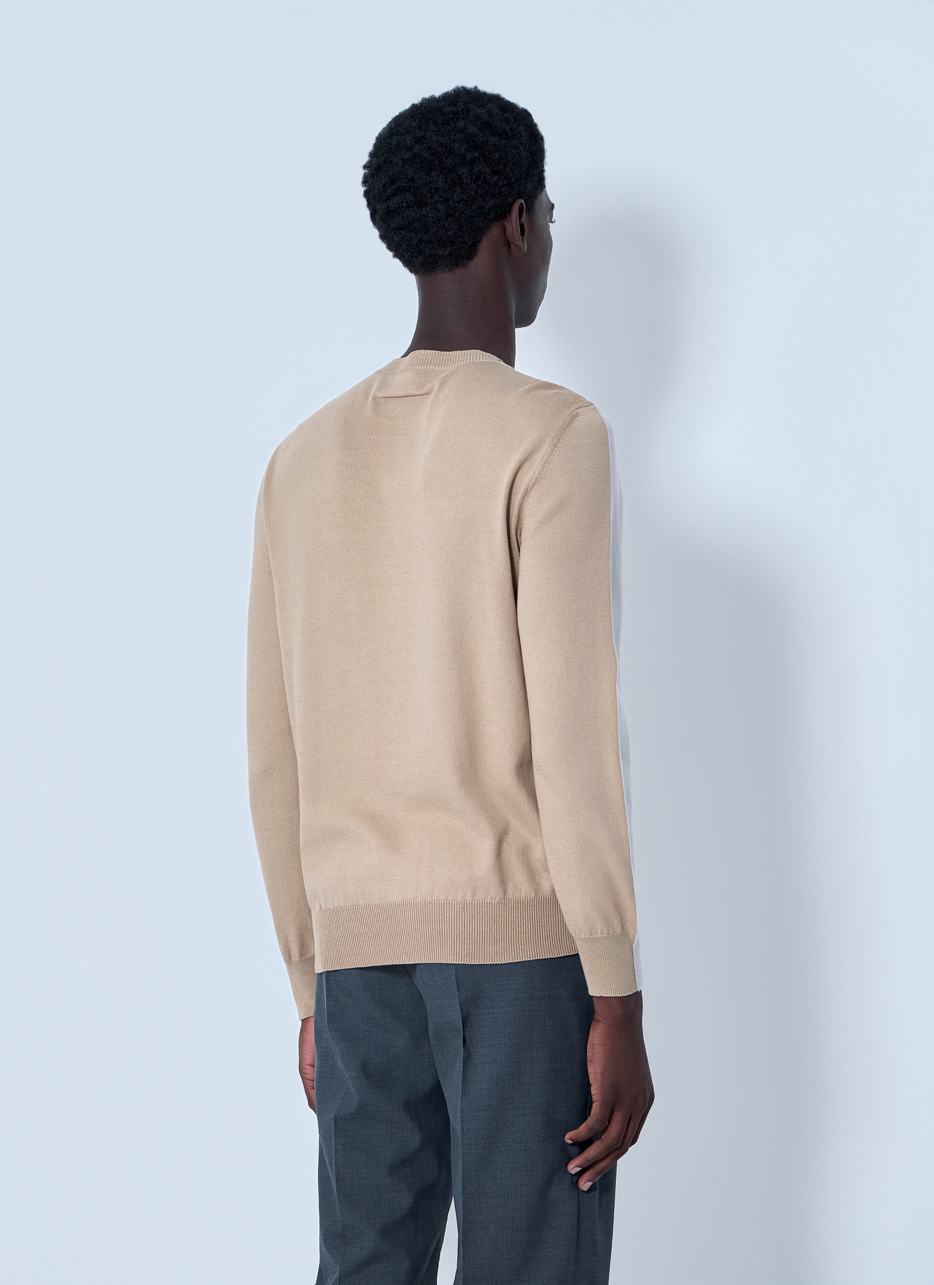 Fine knit crewneck sweater