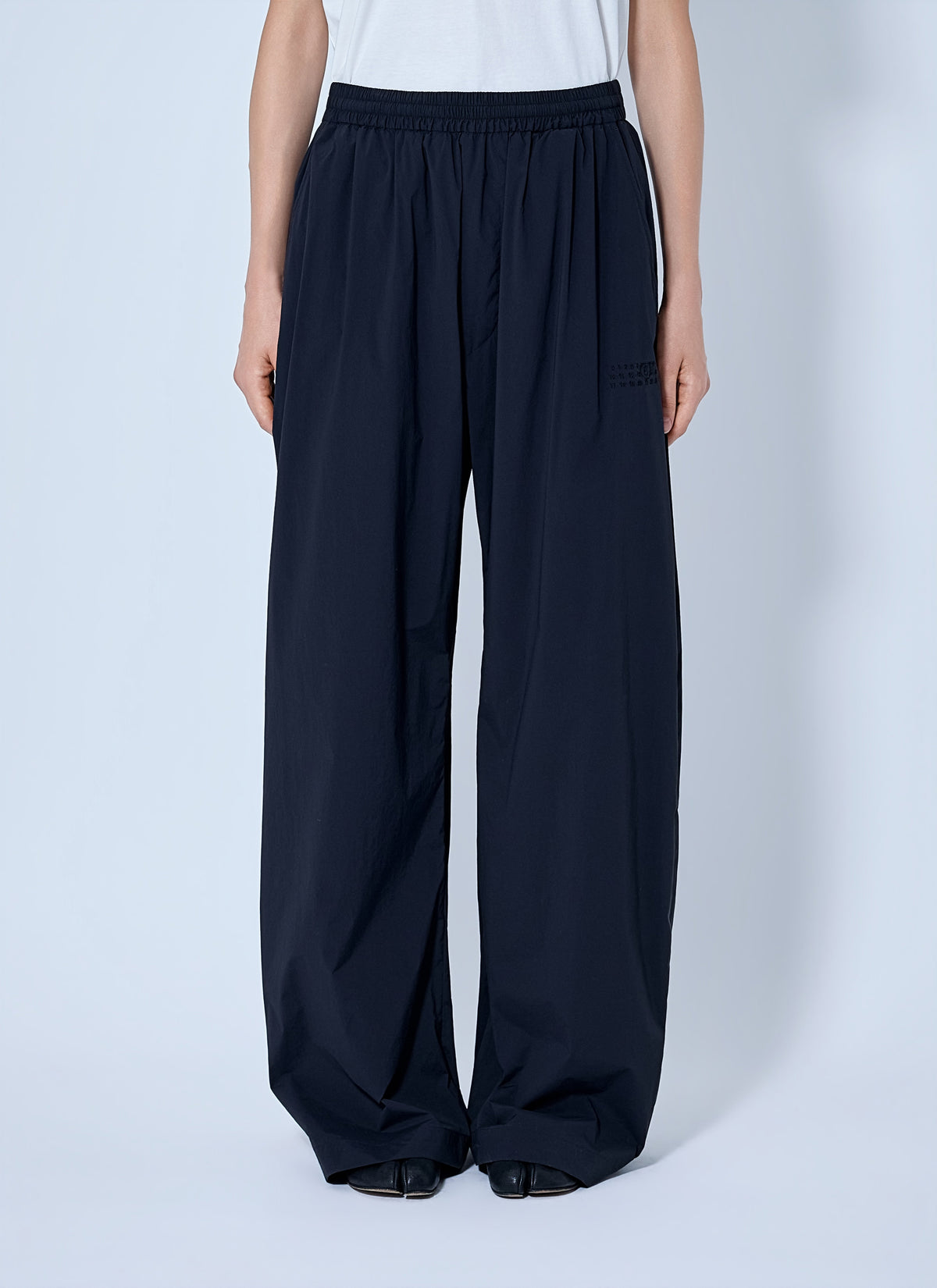 Elasticated waist wide-leg trousers