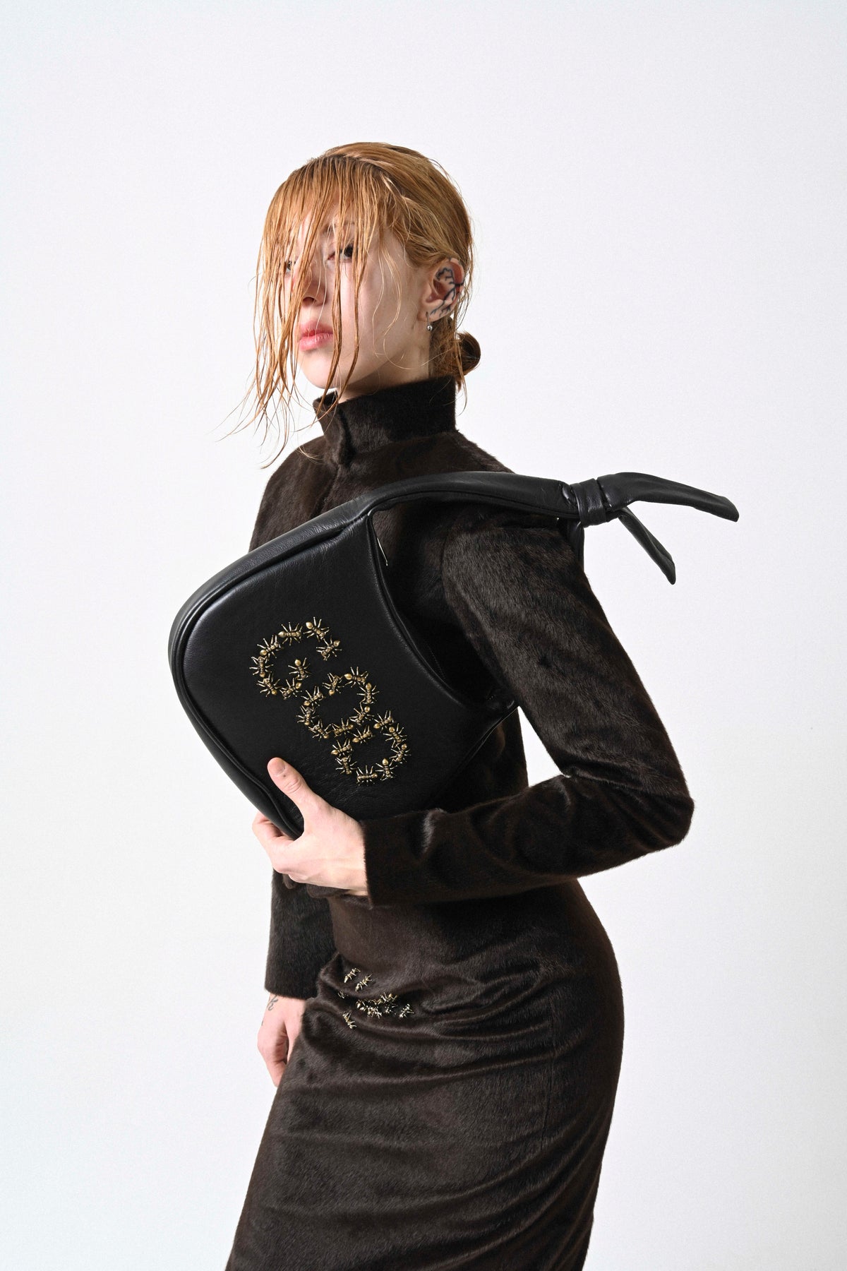 Ant shoulder bag