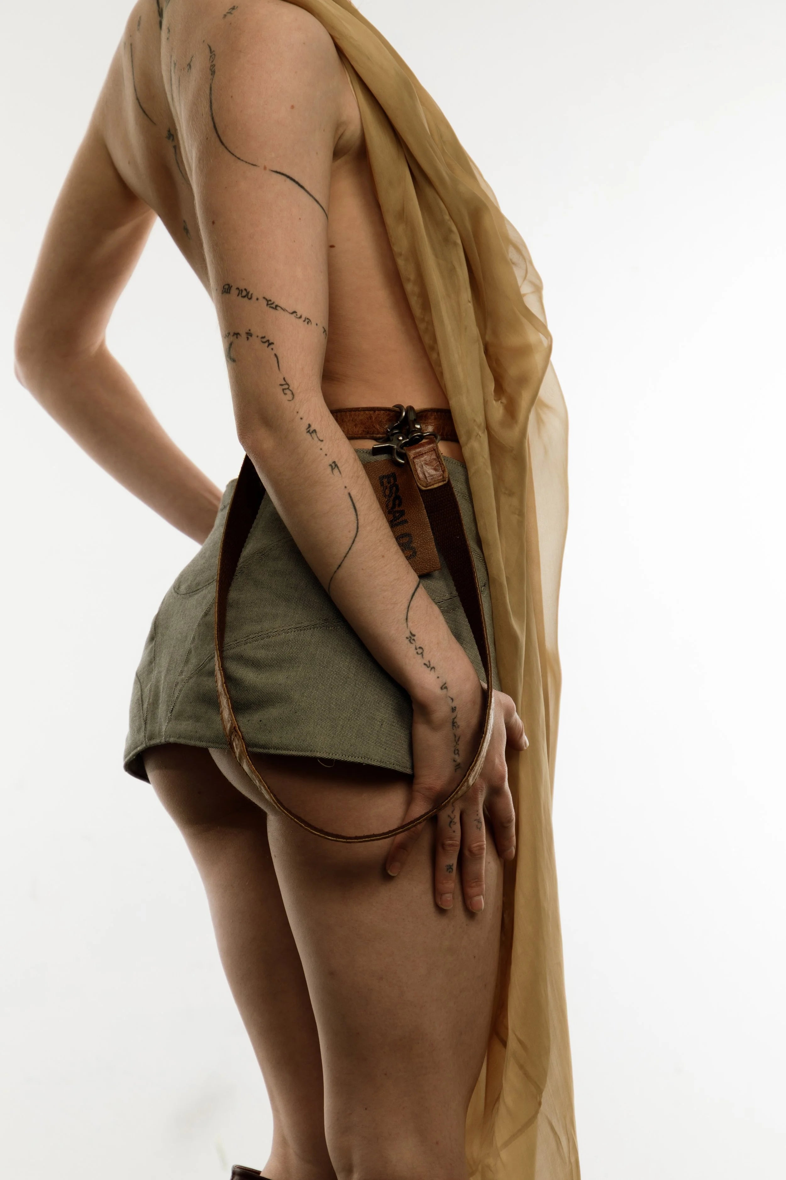 Silk & leather neck holder