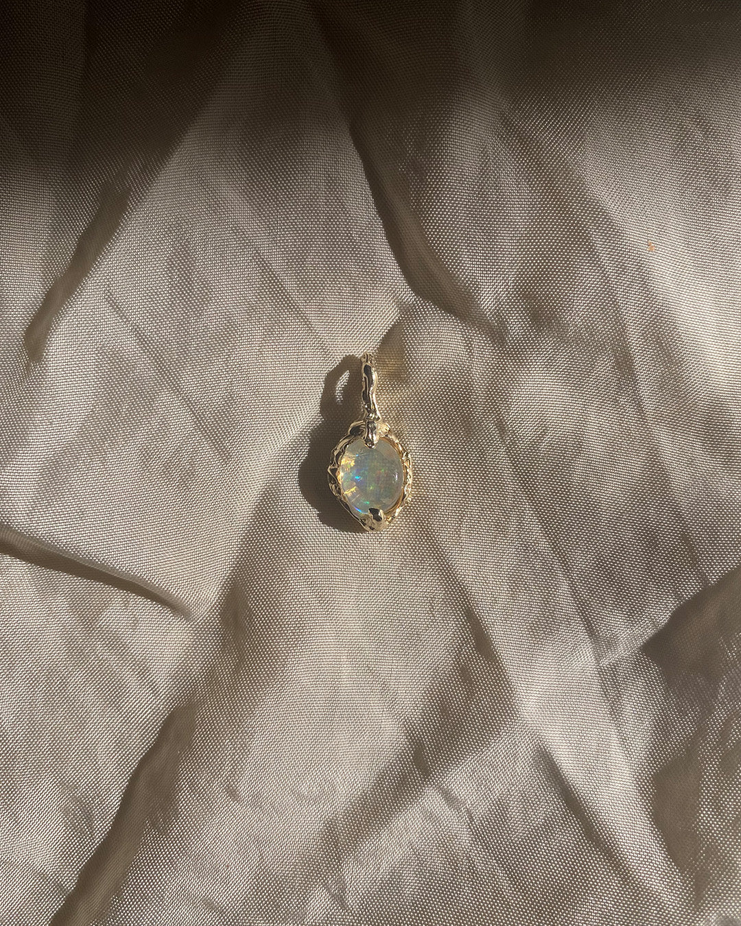 Nymph pendant - gold