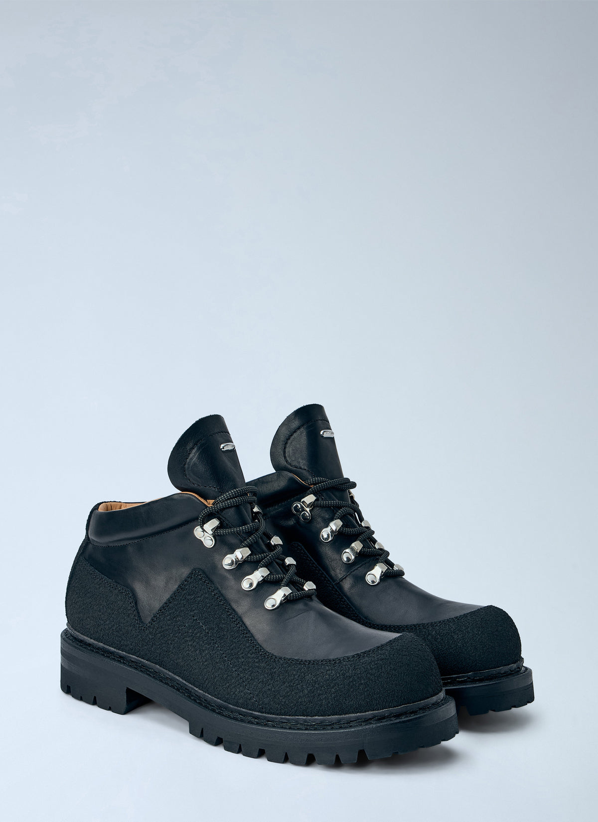 Quest boots