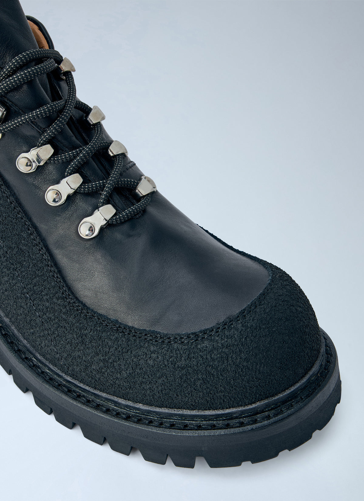 Quest boots
