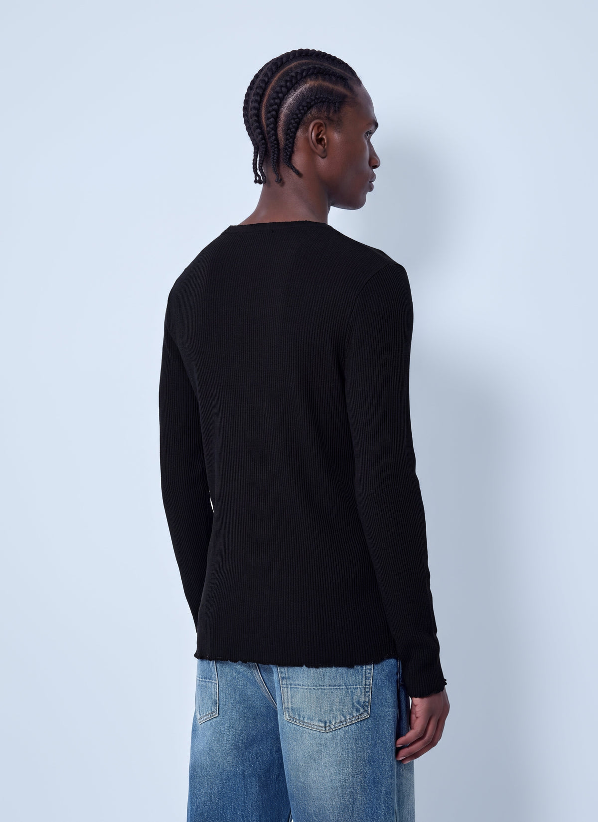 Elongated longsleeve top