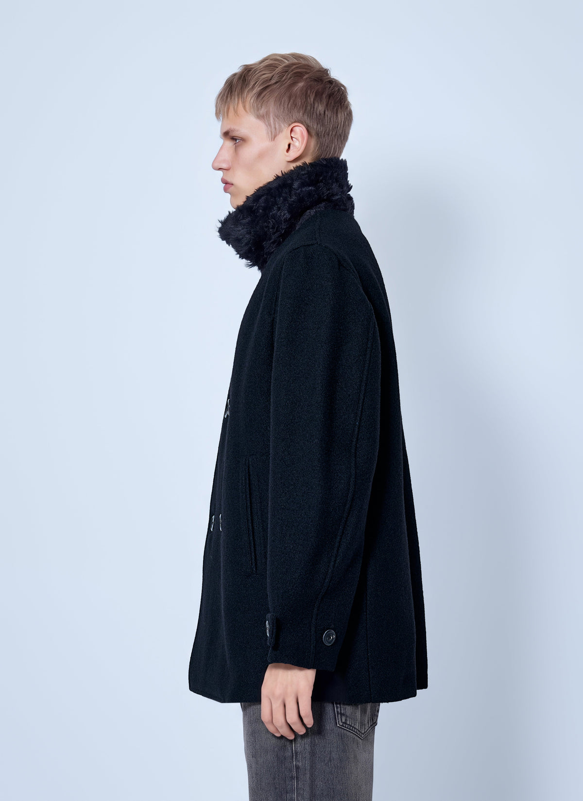 Wage peacoat