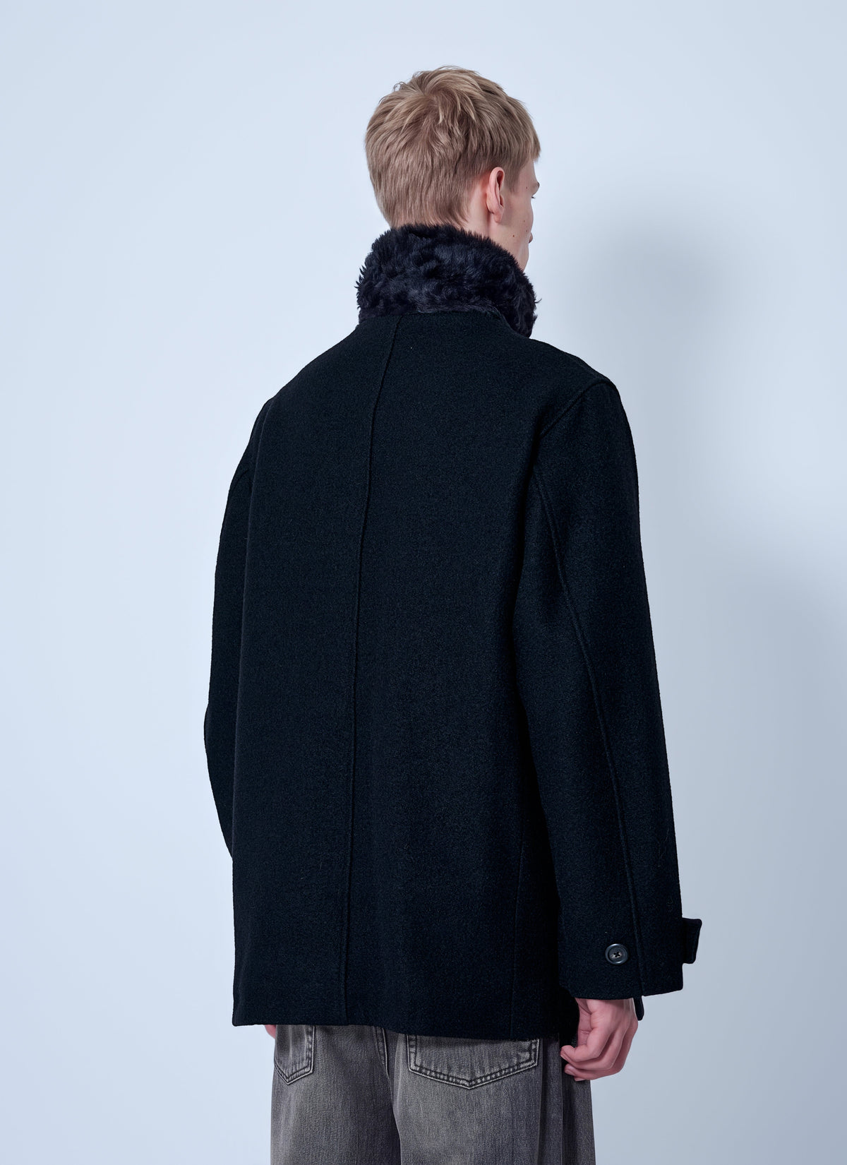 Wage peacoat