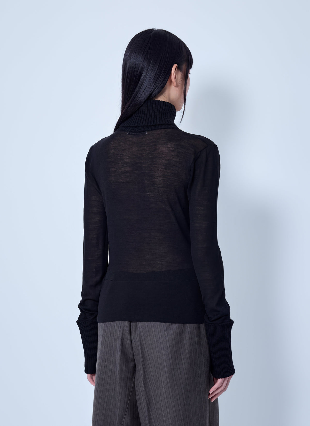 Inverse turtleneck