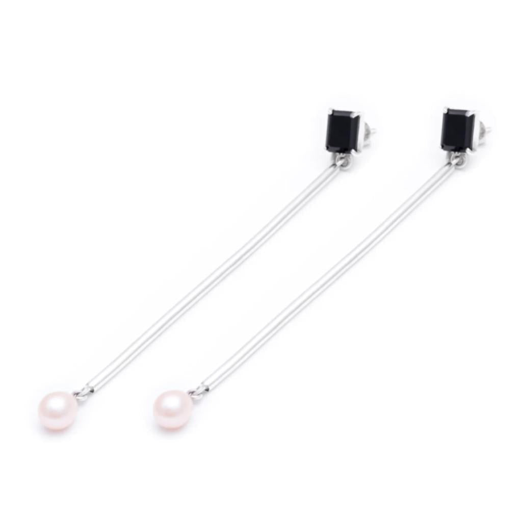 Onix stud bar & pearl