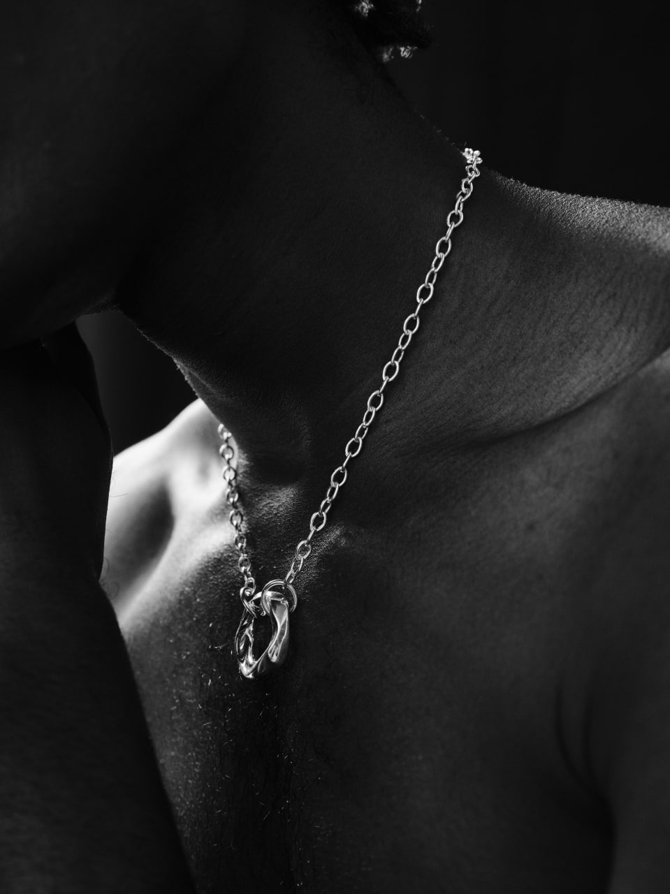 Molten necklace ring