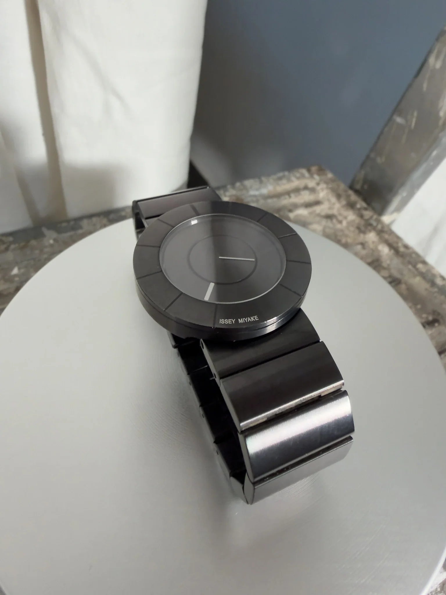 Issey miyake 2000s to watch black