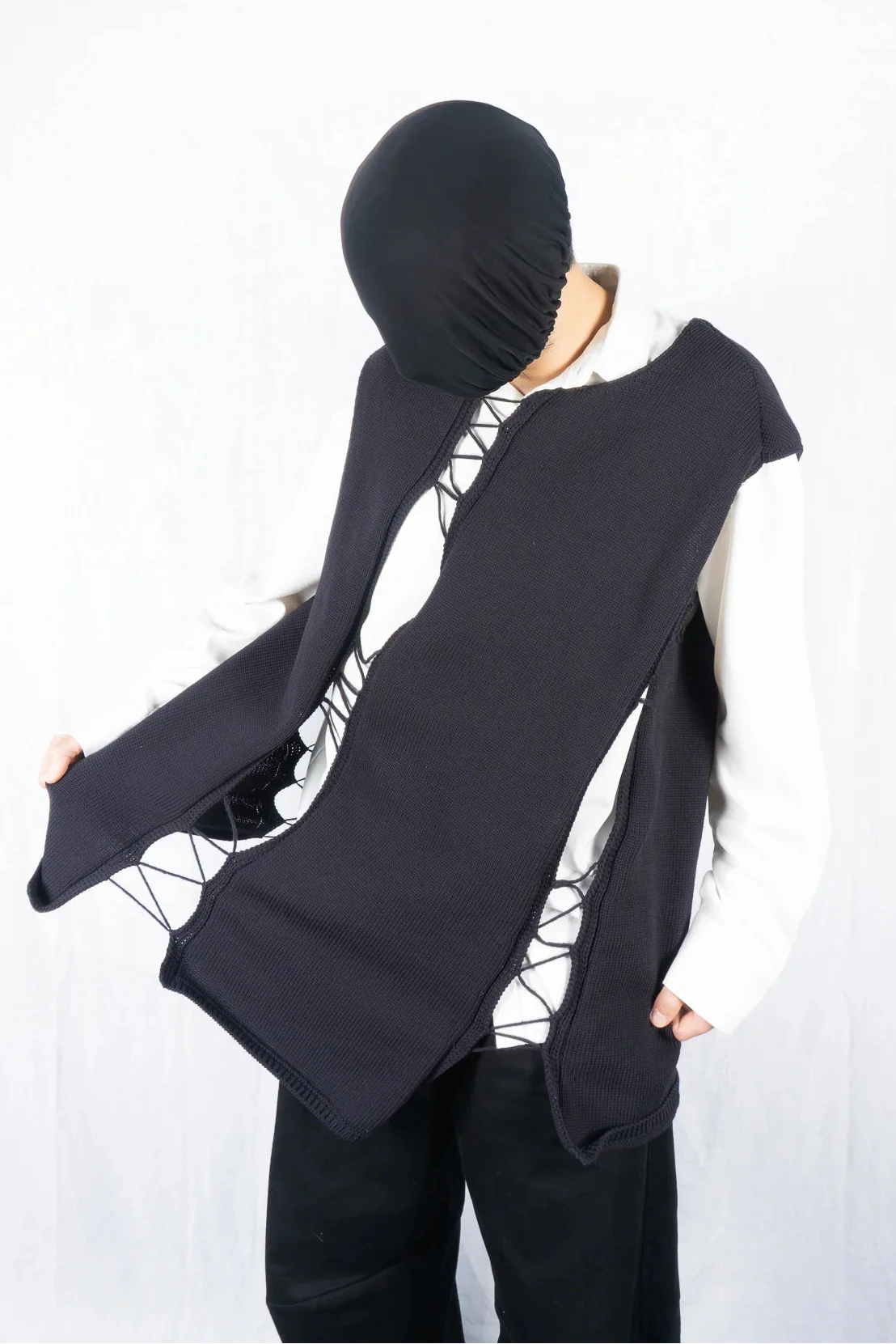Comme des garçons homme plus s/s 2022 sleeveless sweater
