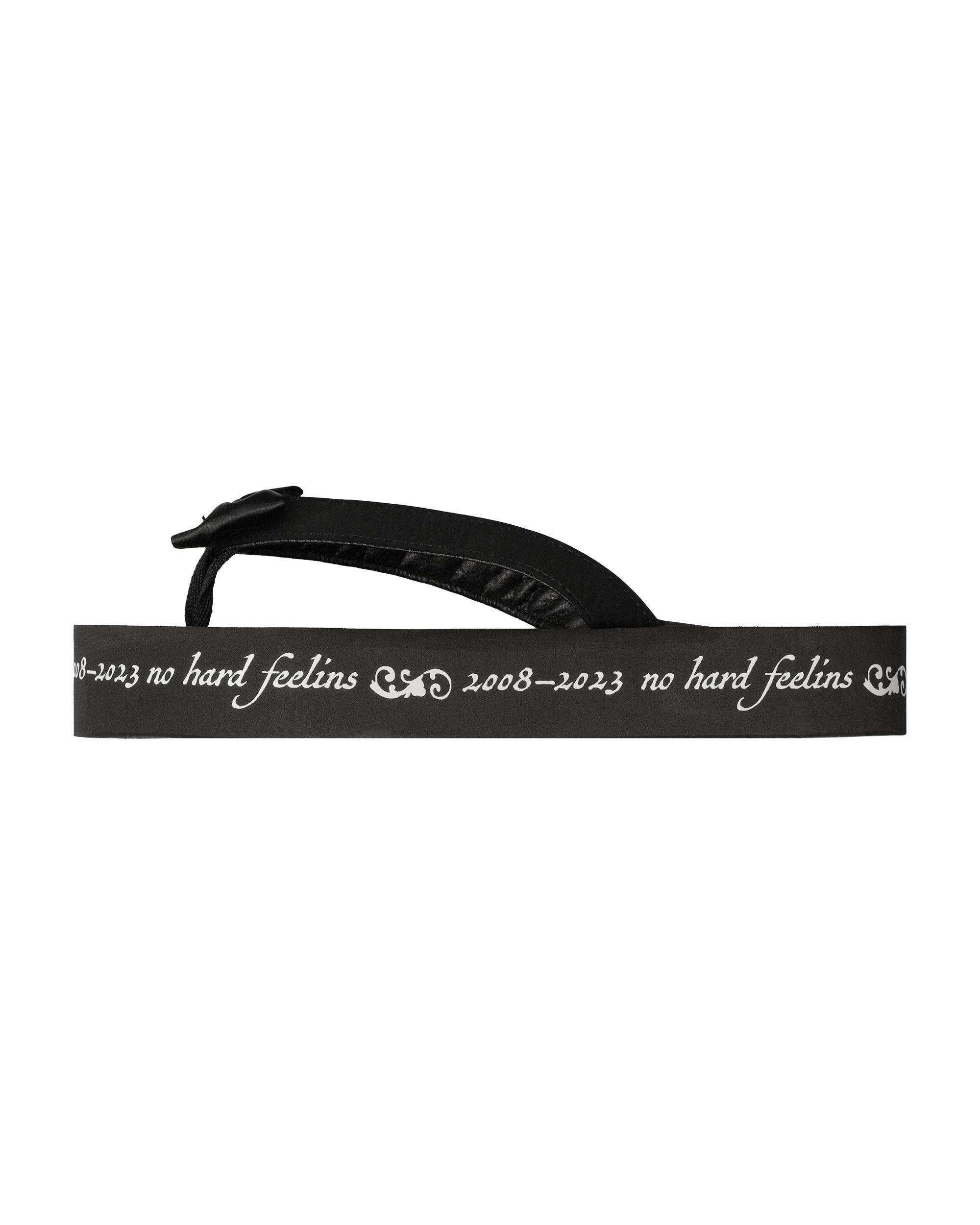 No hard feelins flip-flops