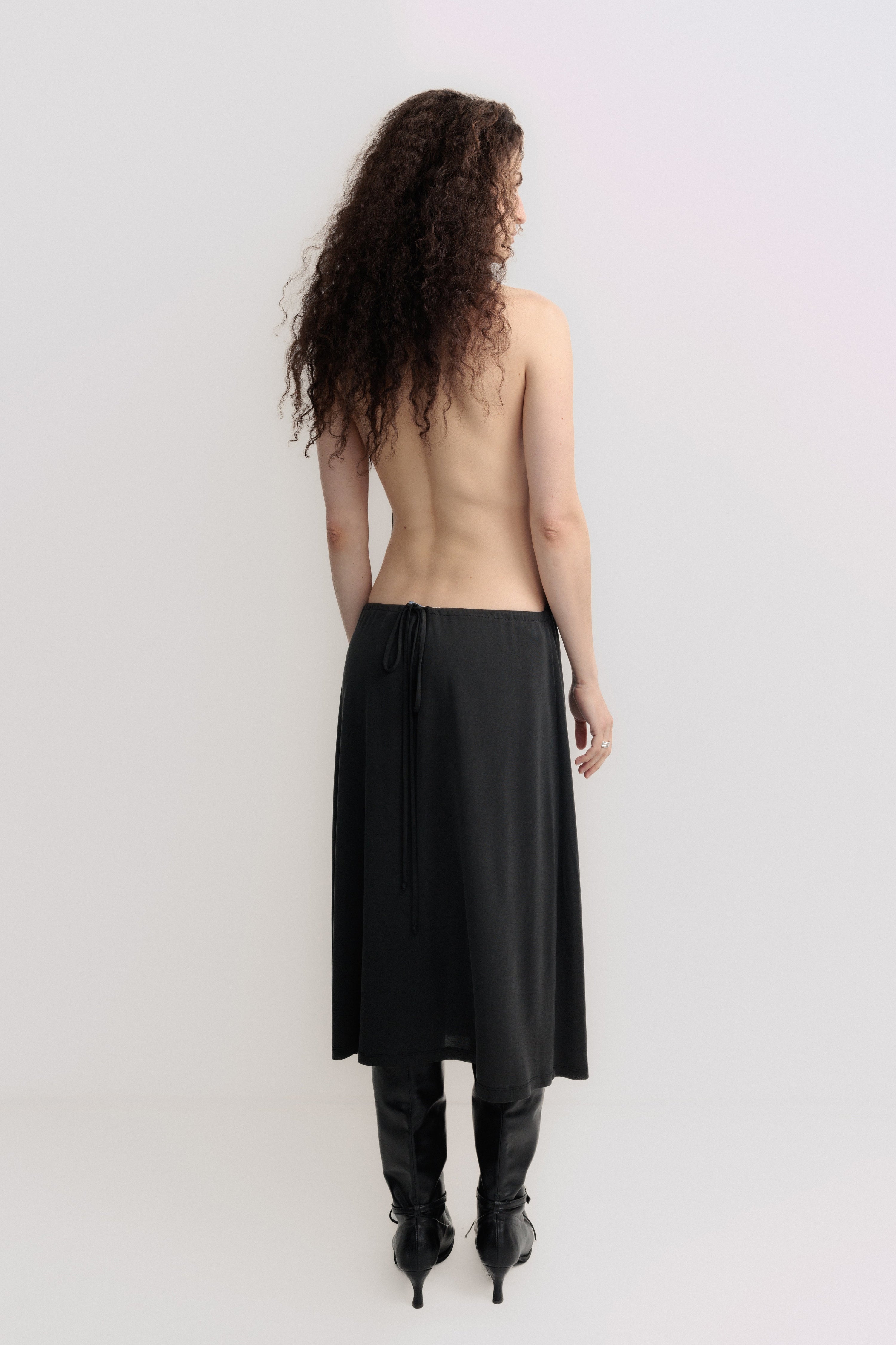 Backless tie dress