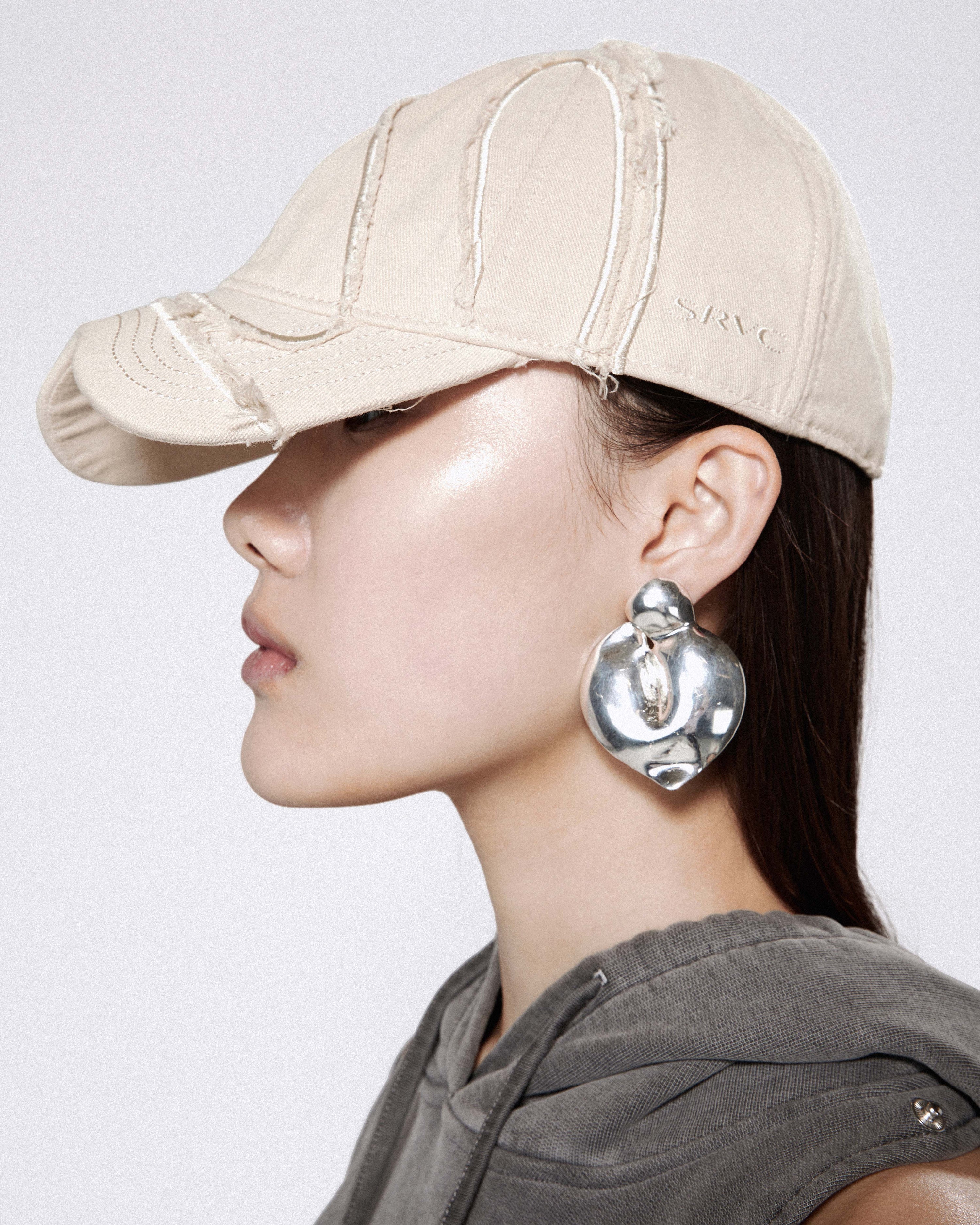 Bella cap stone