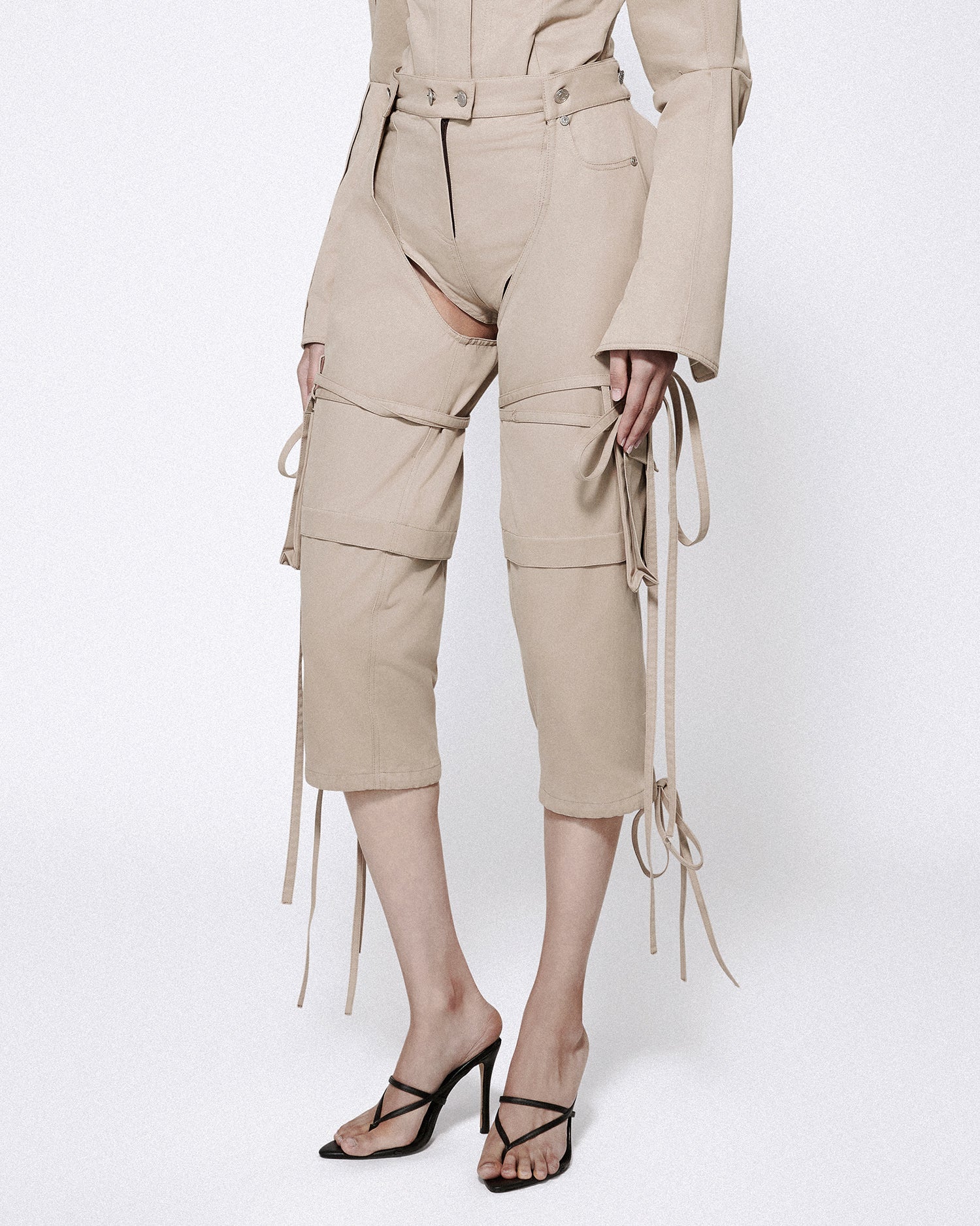 Bella chap capris cargo stone