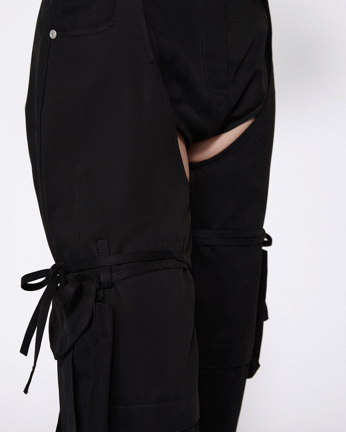 Bella chap capris cargo black