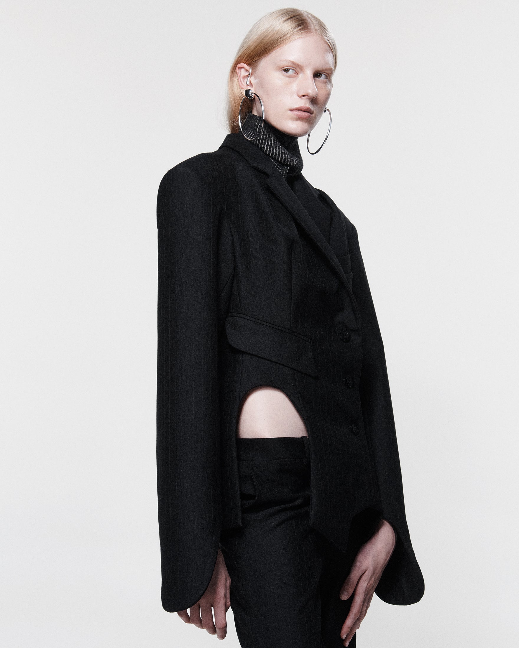 Inverse tailored jacket black