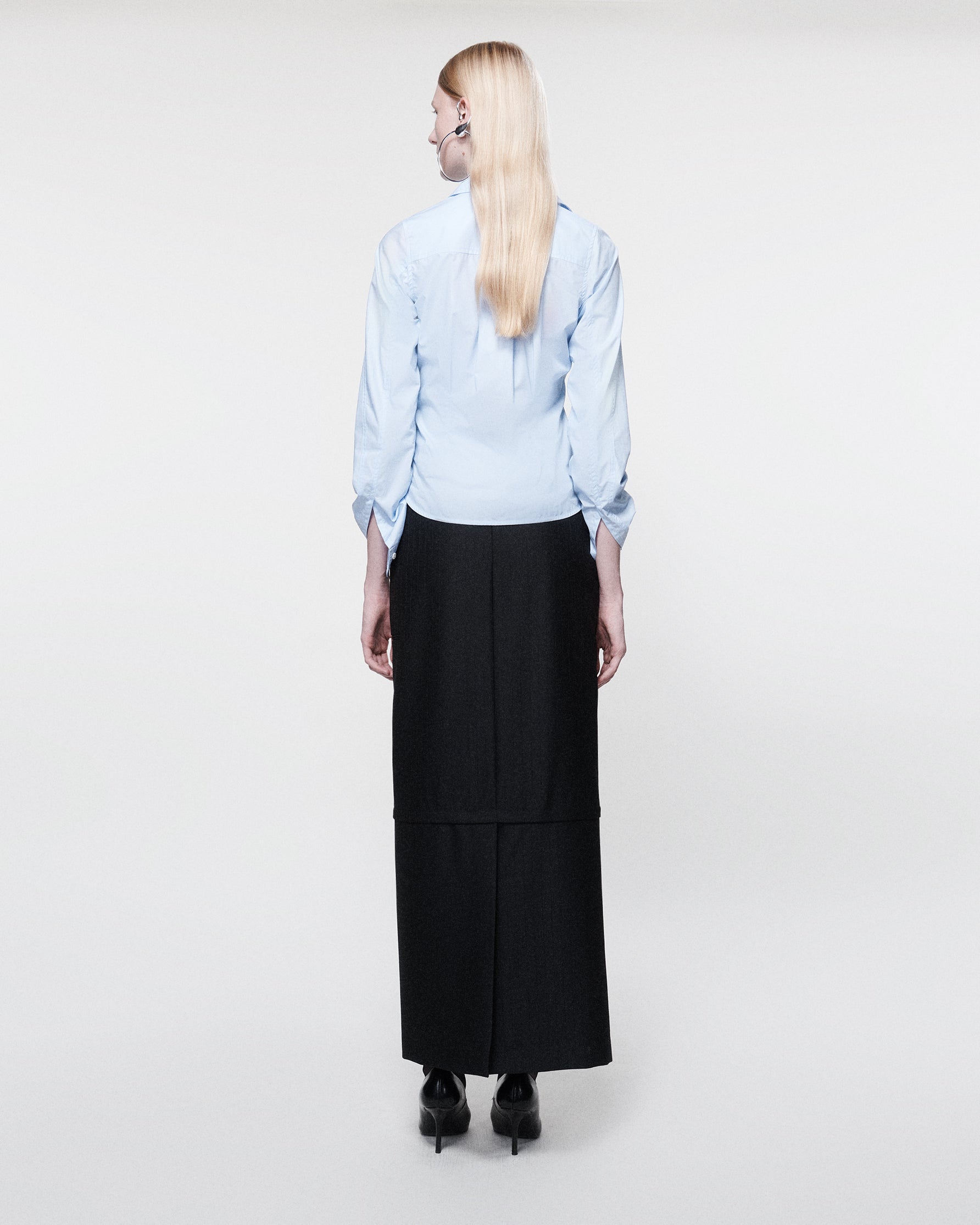The metro skirt black