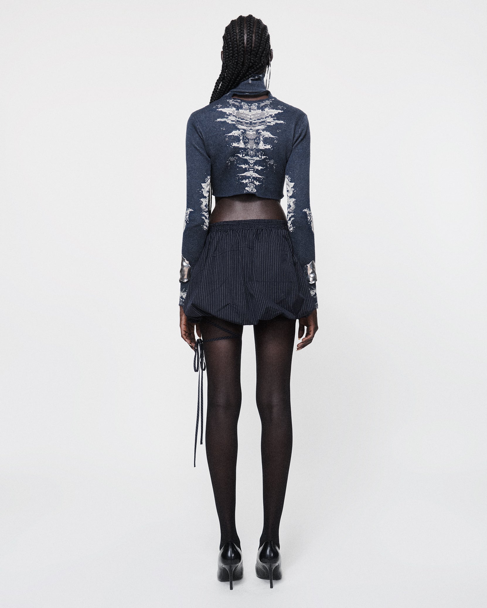 Puffball skirt navy pinstripe