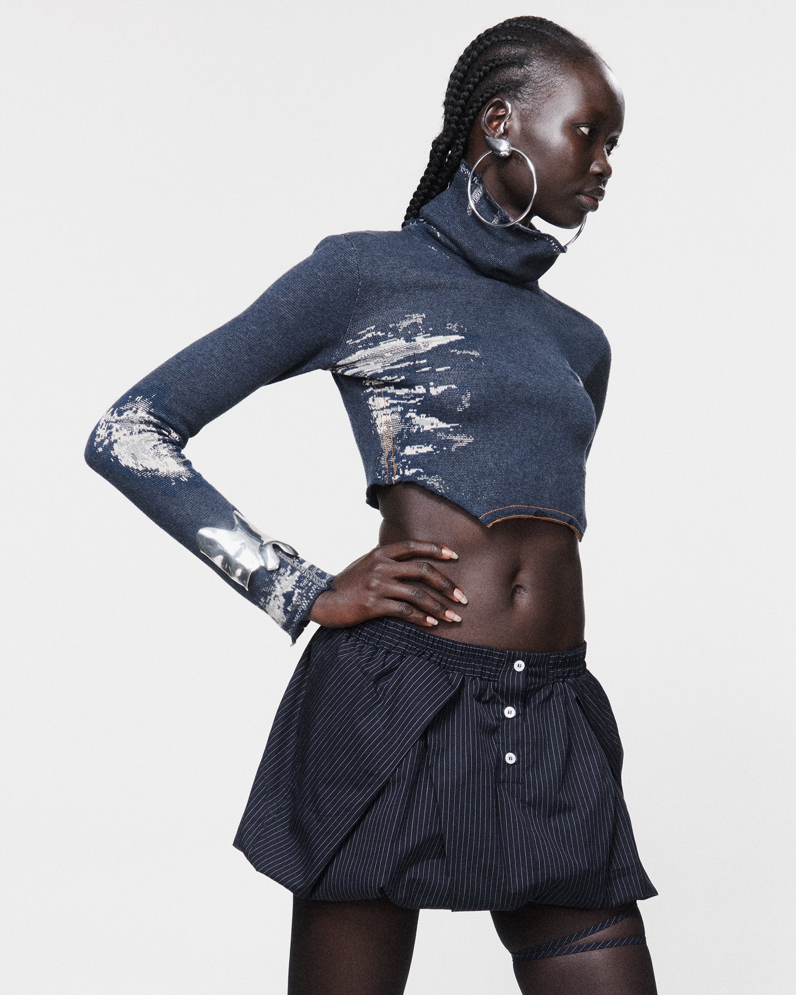 Puffball skirt navy pinstripe