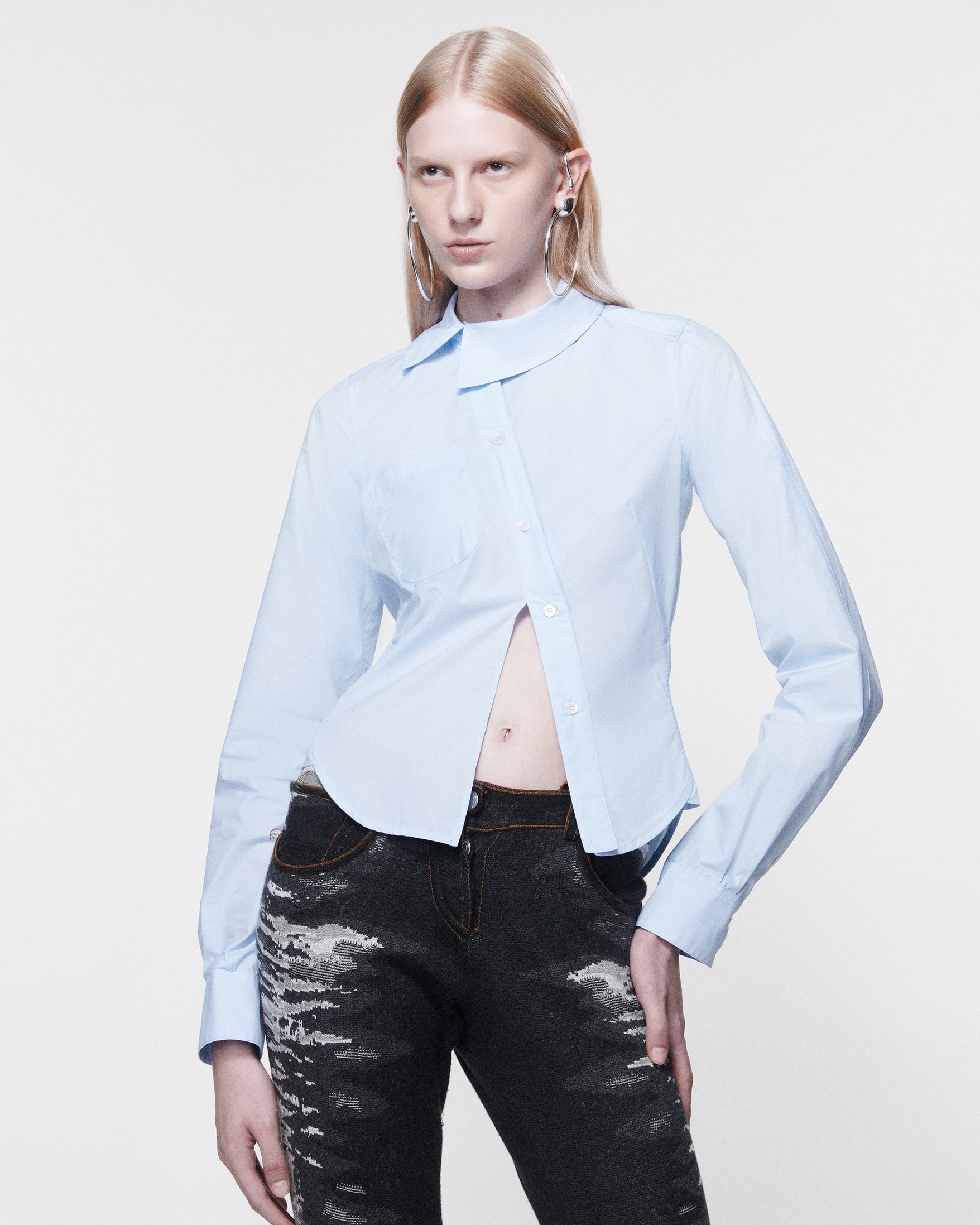 Twisted work shirt baby blue