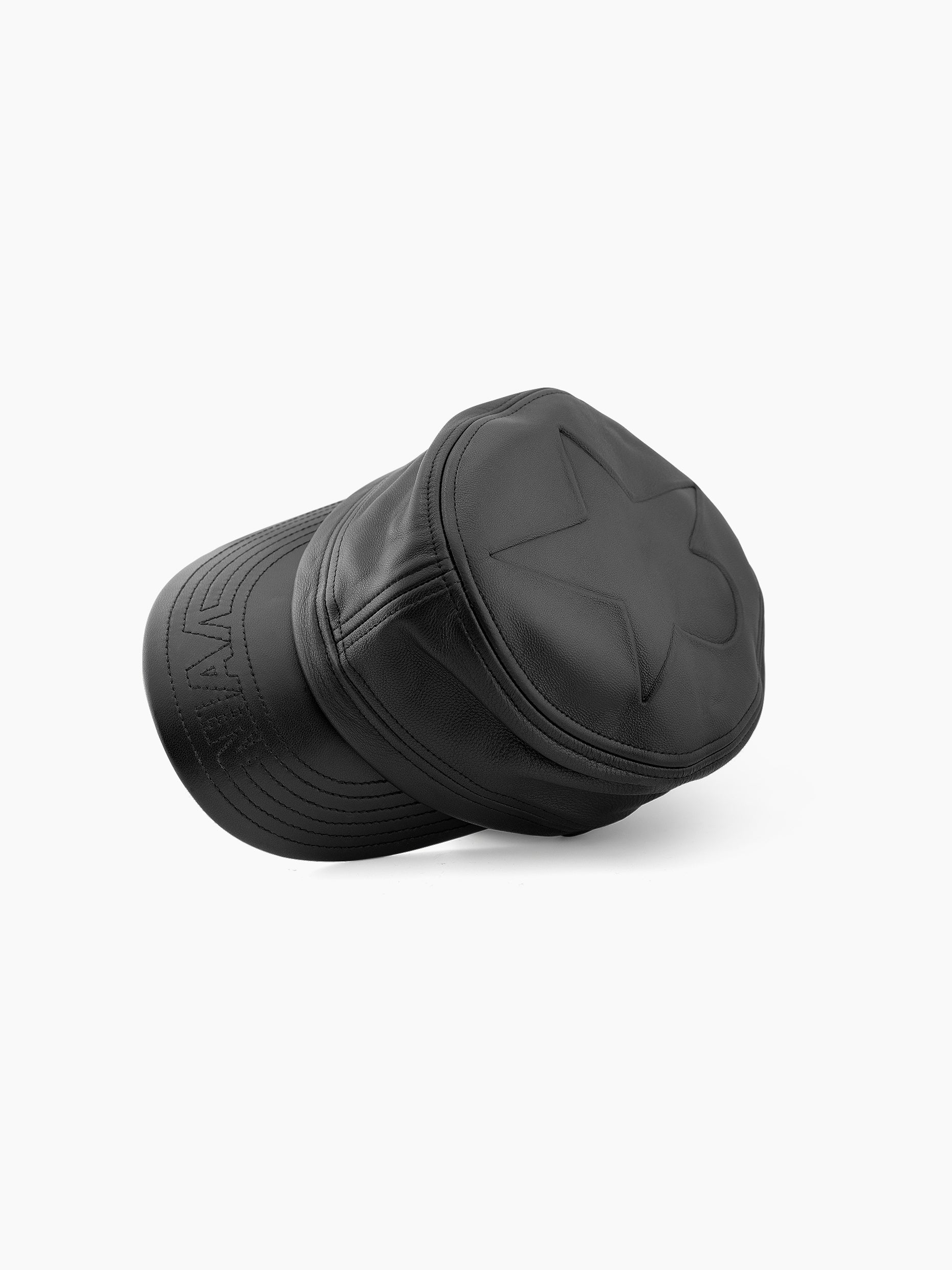 Vain leather cap