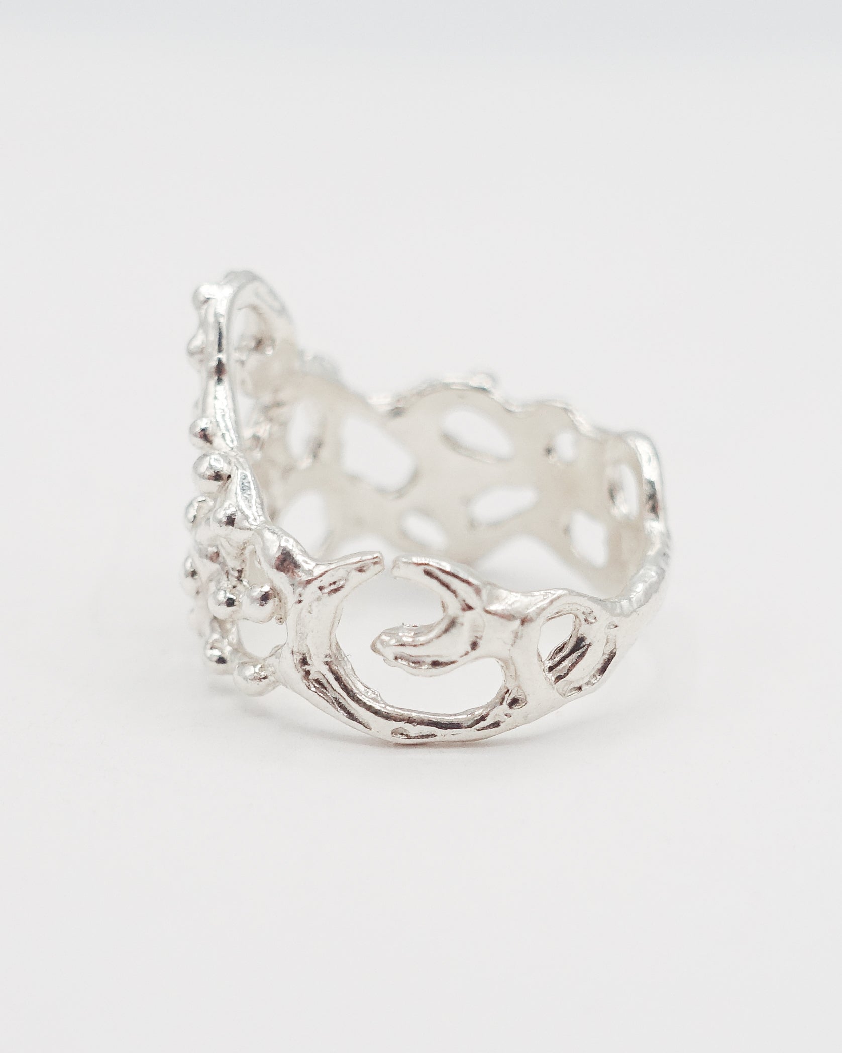 Minuet ring