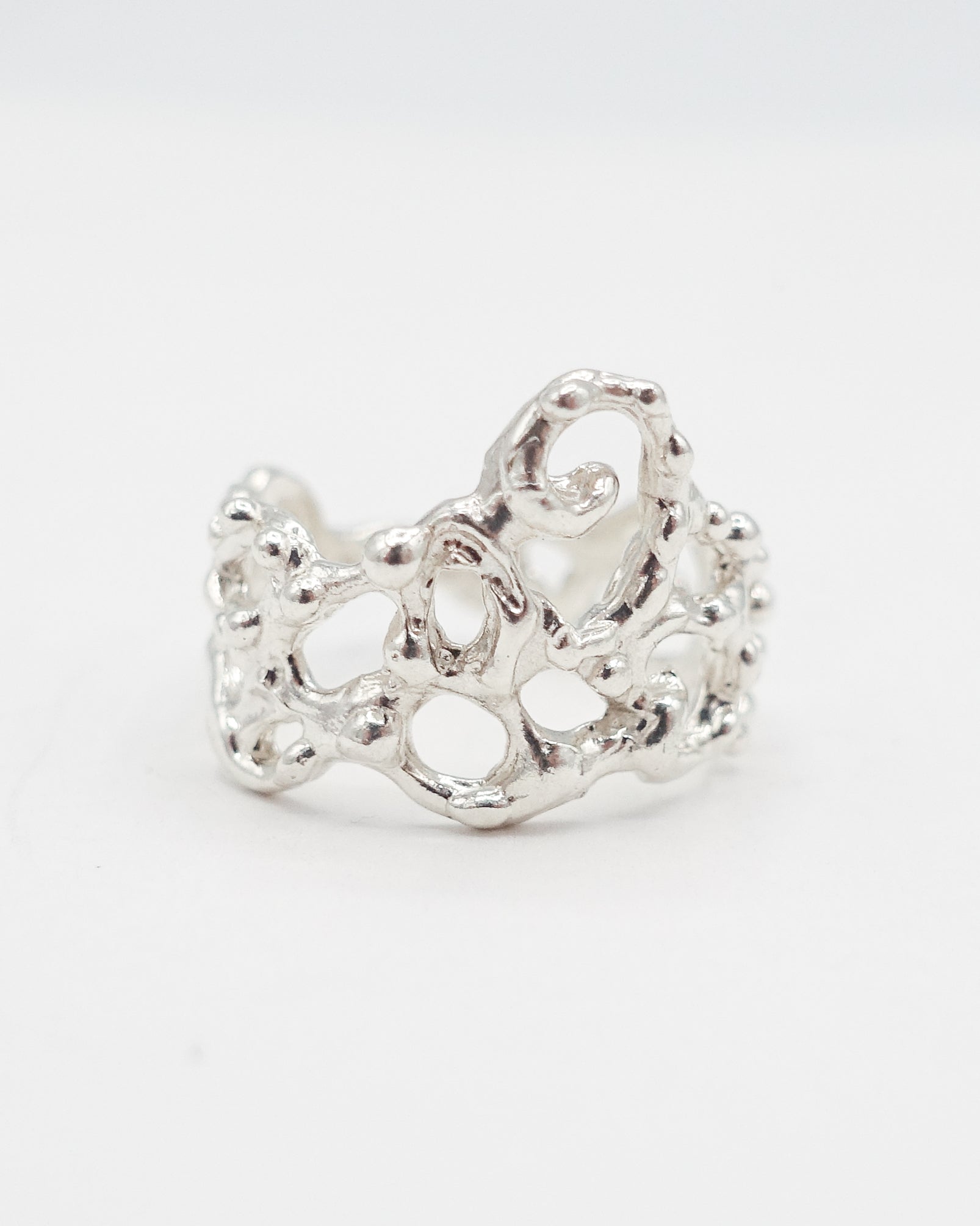 Minuet ring